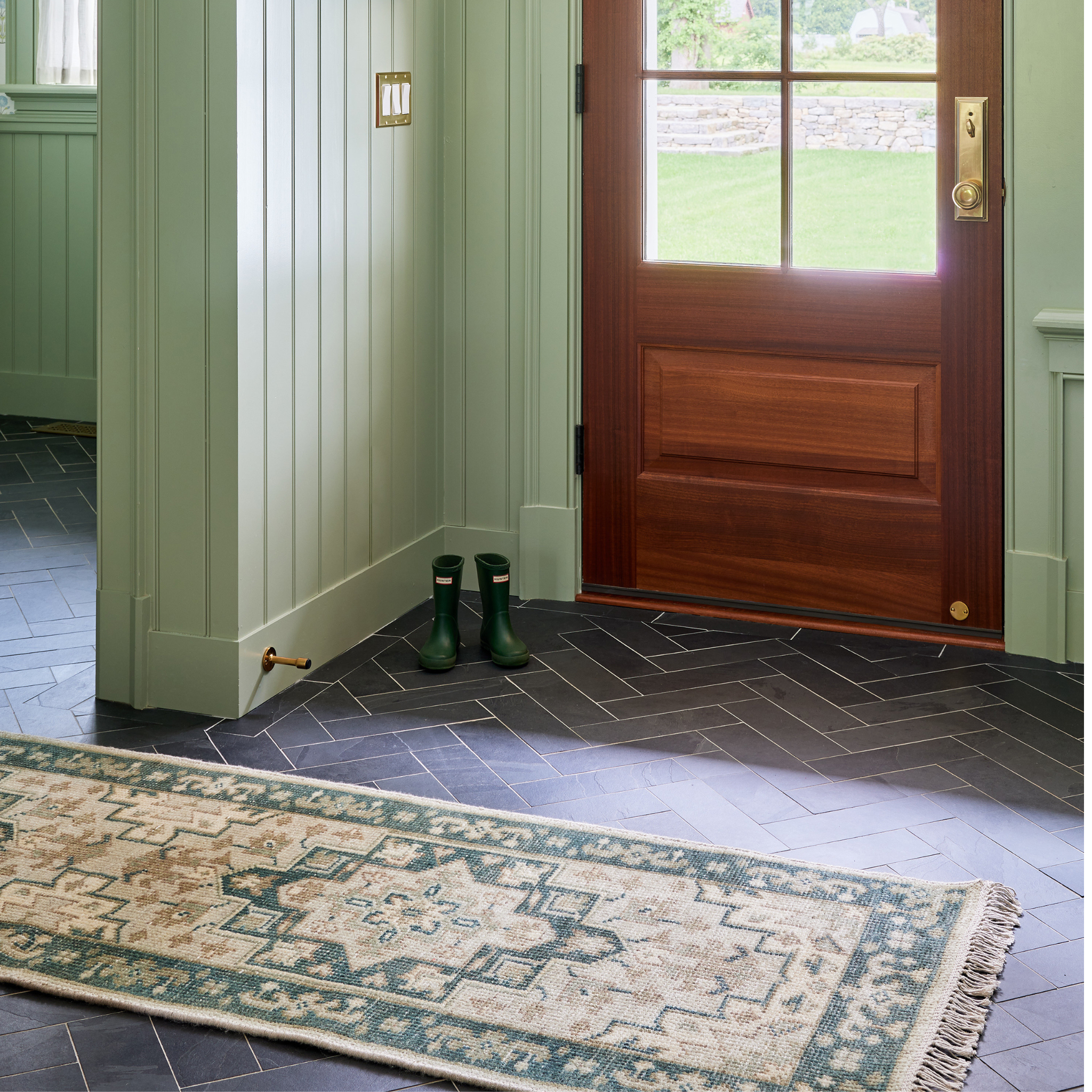 Hand-Knotted Wool Area Rug in Concord Green - Soft & Durable for Living Room, Bedroom, or Office Decor