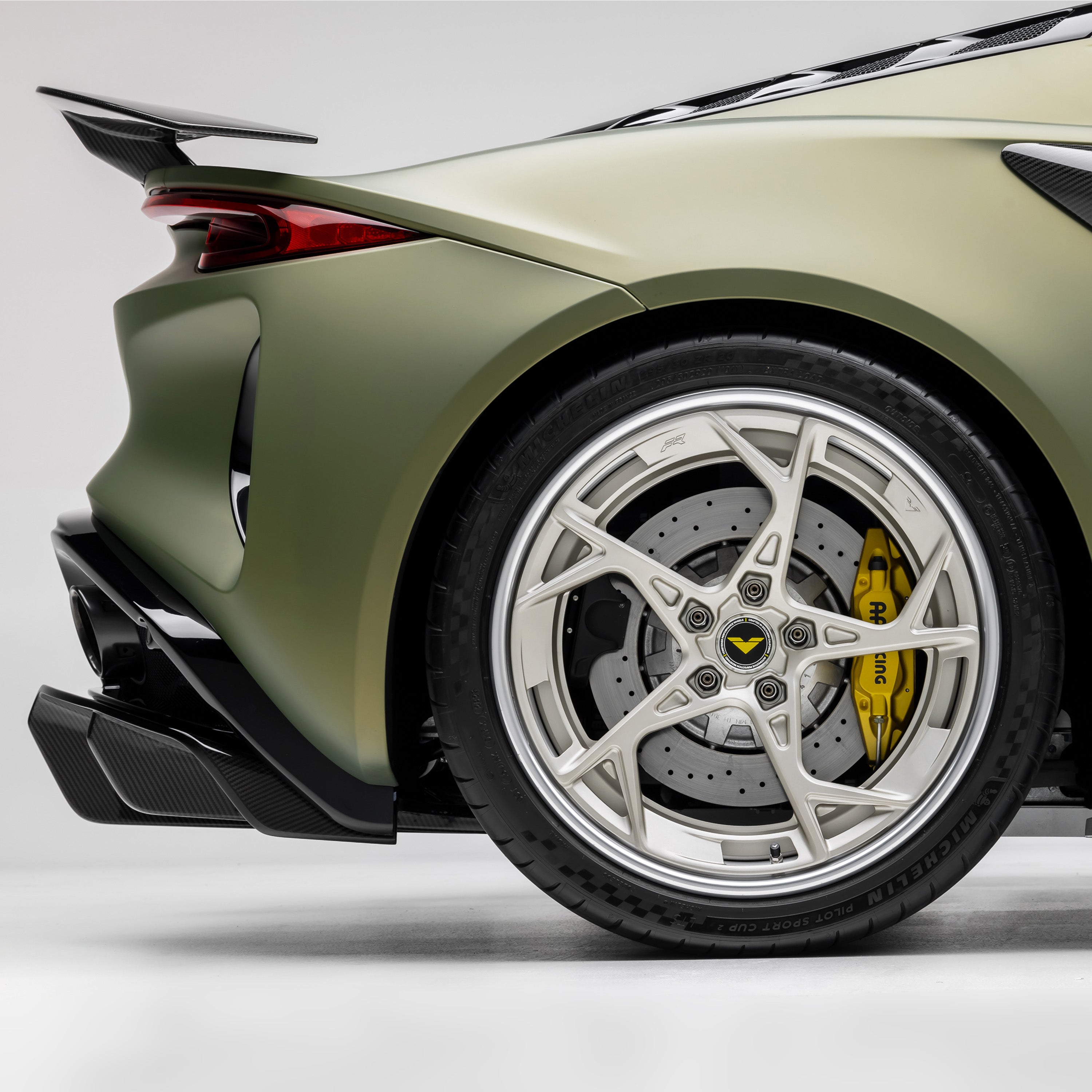 LR52 High-Performance Rear Wing - Lightweight Carbon Fiber Spoiler for Sports Cars & Racing - Enhances Aerodynamics & Style for Track & Street Use