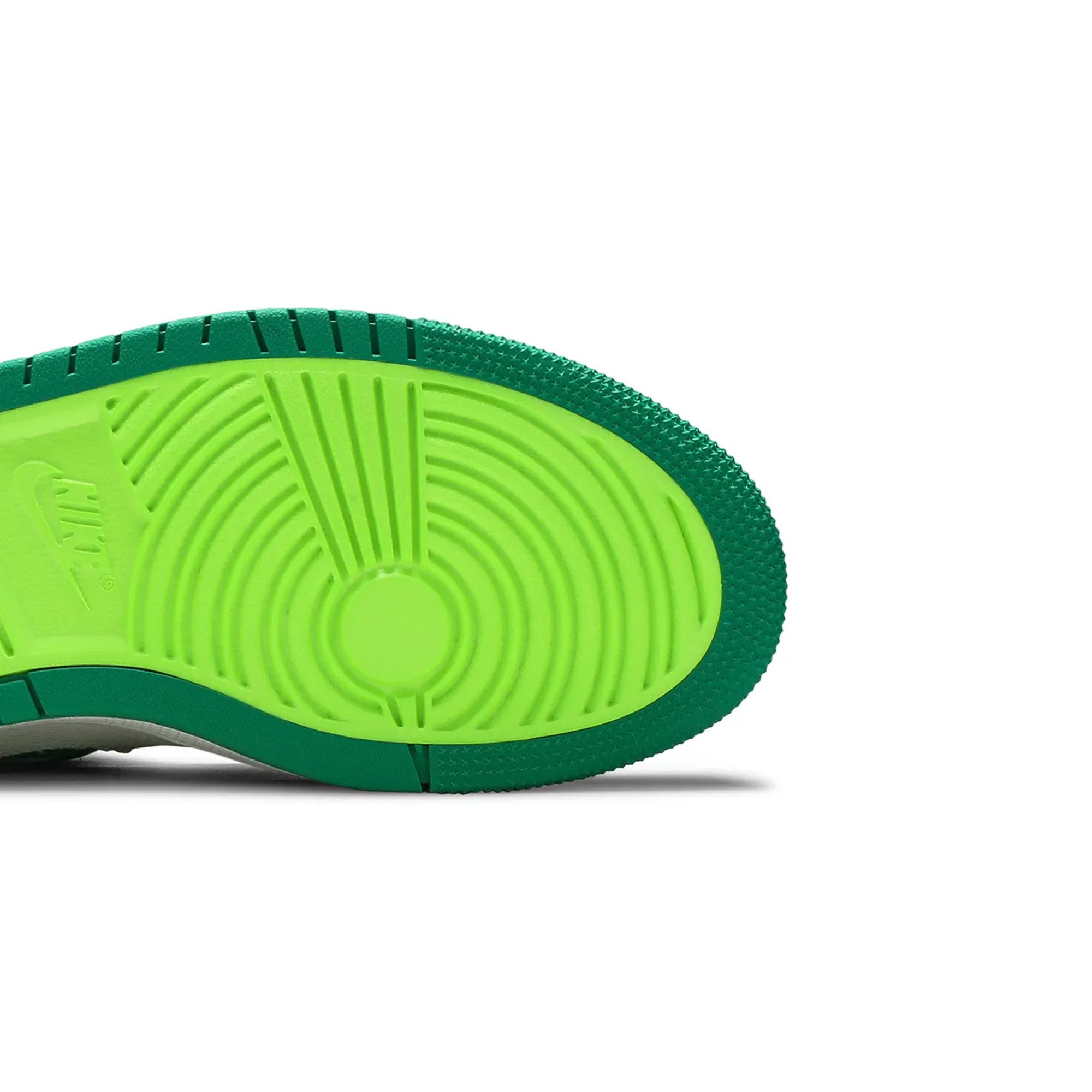 Air Jordan 1 High Zoom Air CMFT 'Stadium Green' Sneakers (2021) - Men's Basketball Shoes for Court Performance & Street Style