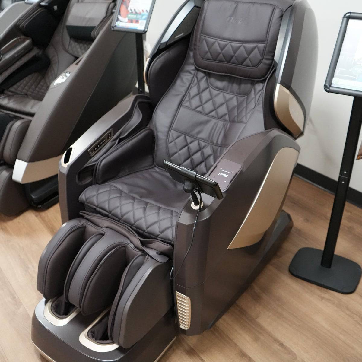 Osaki OS 4D PRO Maestro LE Massage Chair - Luxury Full Body Shiatsu Massage with Zero Gravity & Heat Therapy | Perfect for Home, Office or Spa Relaxation