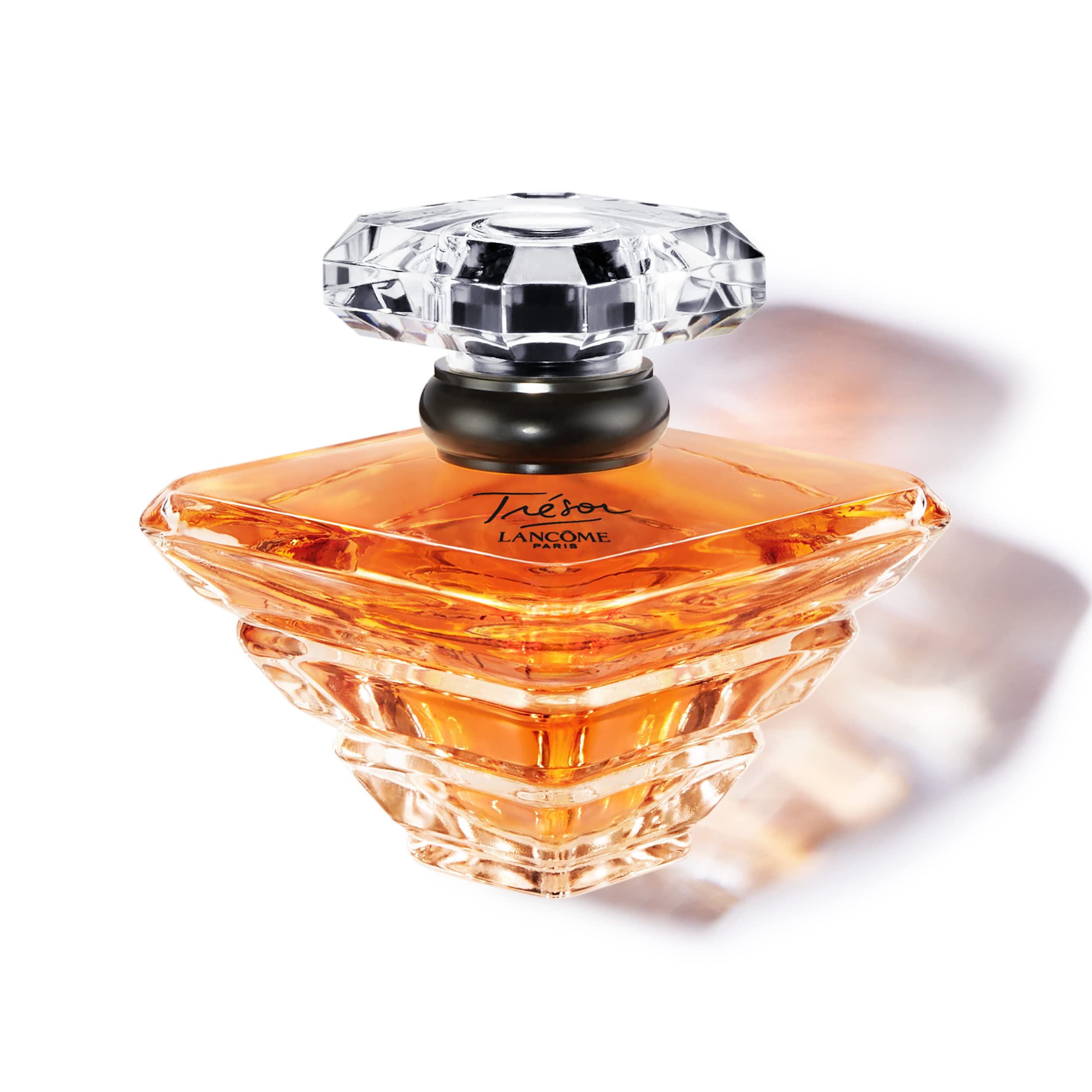 Lancôme Trésor Eau de Parfum for Women - Long Lasting Floral Perfume with Rose, Lilac, Peach & Apricot Blossom Notes - Elegant Romantic Fragrance for Date Night, Wedding & Special Occasions