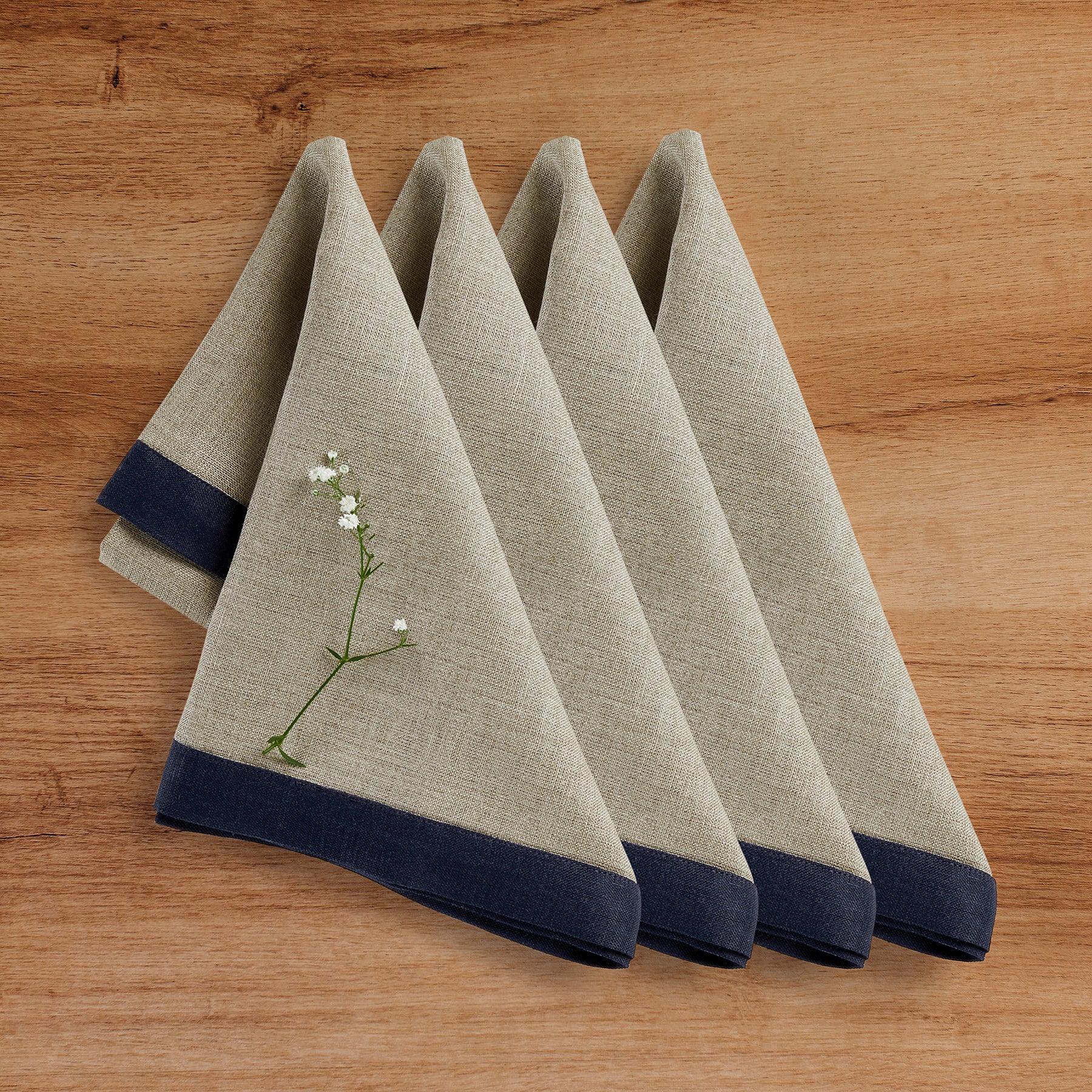 Premium Classic Cotton Napkins - Set of 4 for Elegant Dining, Dinner Parties & Home Decor - Soft & Absorbent Table Linens