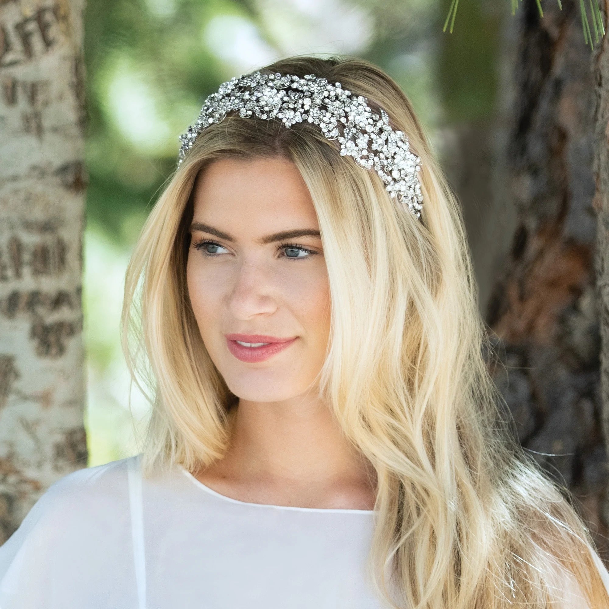 Luxury Crystal Bridal Headpiece with Jade Accents – Elegant Wedding Hair Accessory for Brides, Prom, and Special Occasions