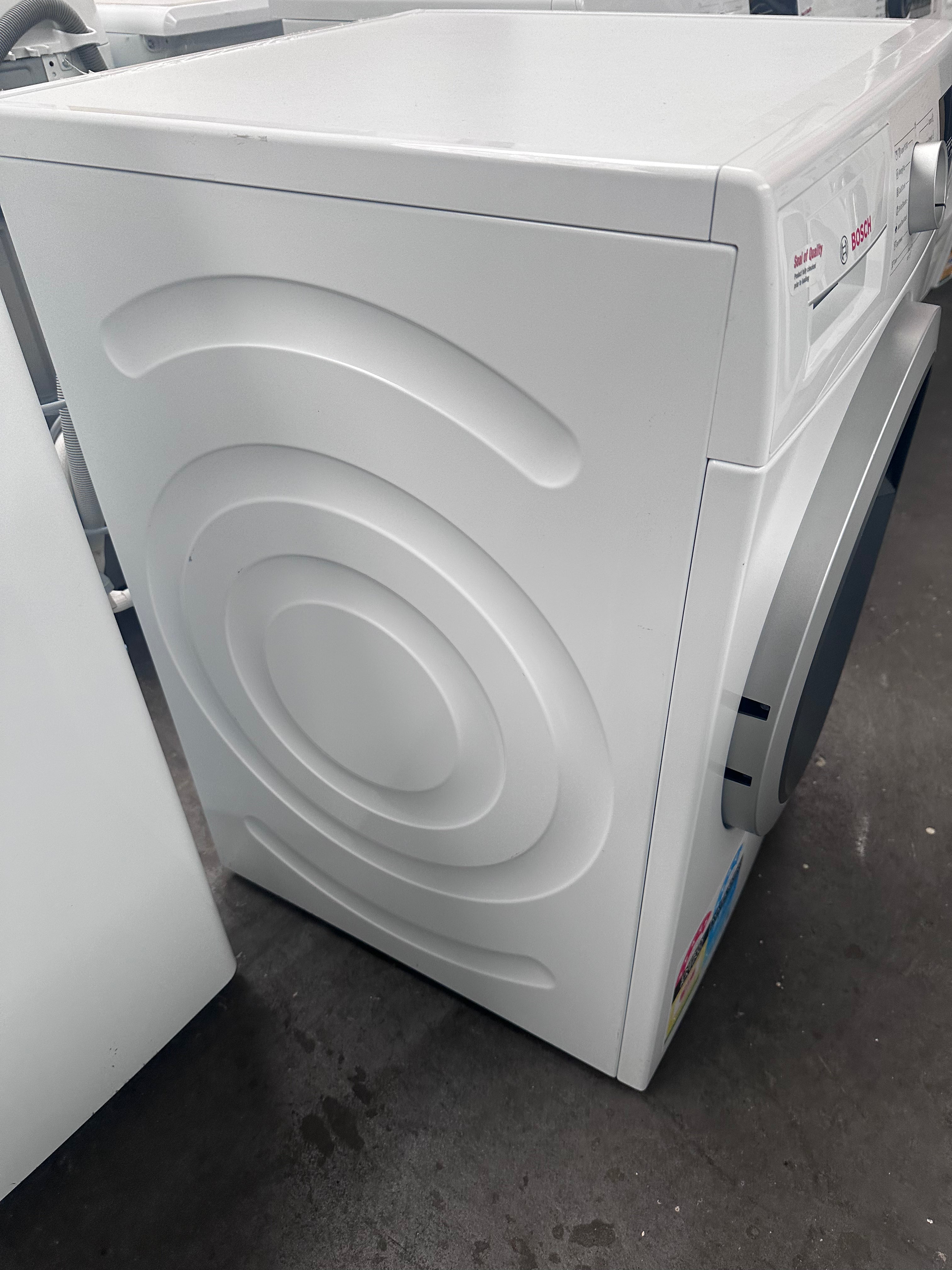 Bosch Serie 6 9kg Front Load Washing Machine - Certified Refurbished | Perfect for Apartments & Small Laundry Rooms
