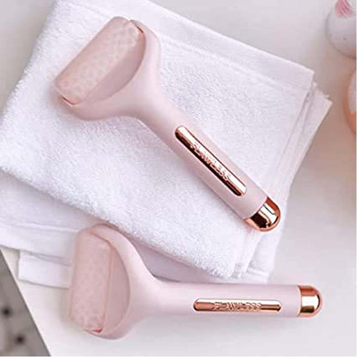 Avenn Ice Roller Face Massager - Cooling Gel Facial Skin Care Tool for Puffiness & Pain Relief - Women & Men - Perfect for Morning Routine, Post-Workout Recovery & Skincare Regimen