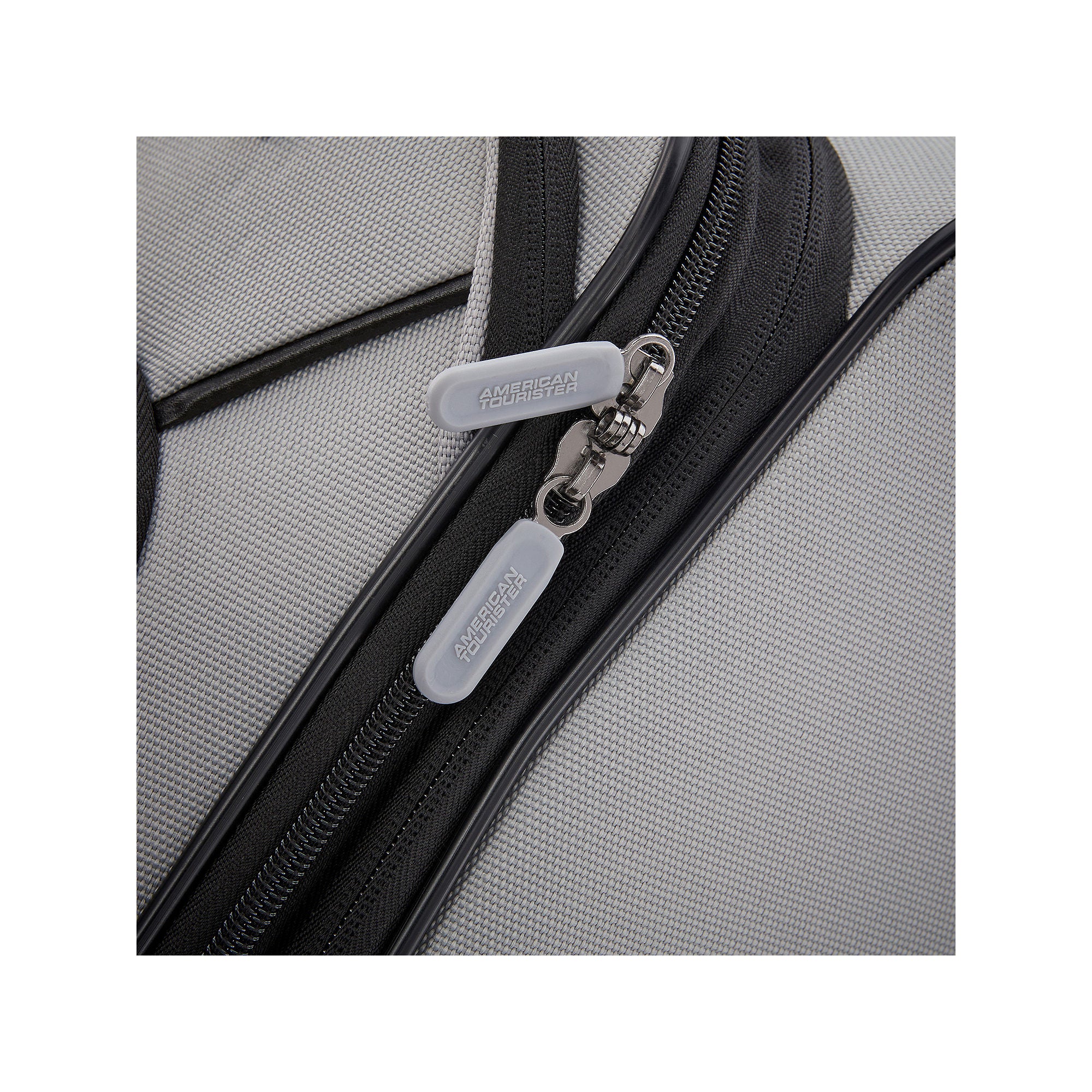 American Tourister Pirouette Nxt 24