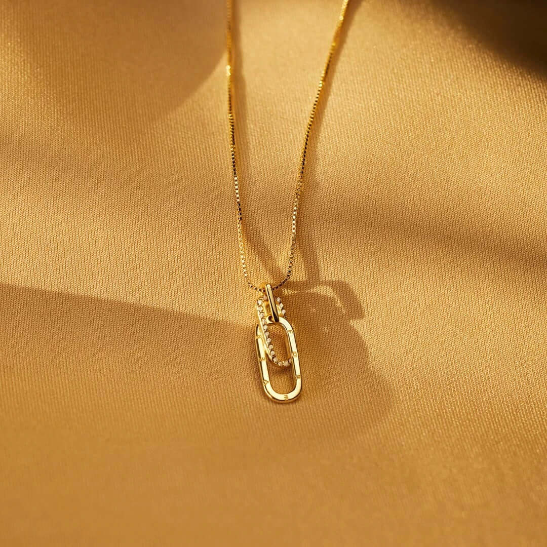 Rose Gold Friendship Necklace with Interlocking Buckle - Perfect for Best Friend Gifts, Anniversaries & Valentine's Day Jewelry | YS002