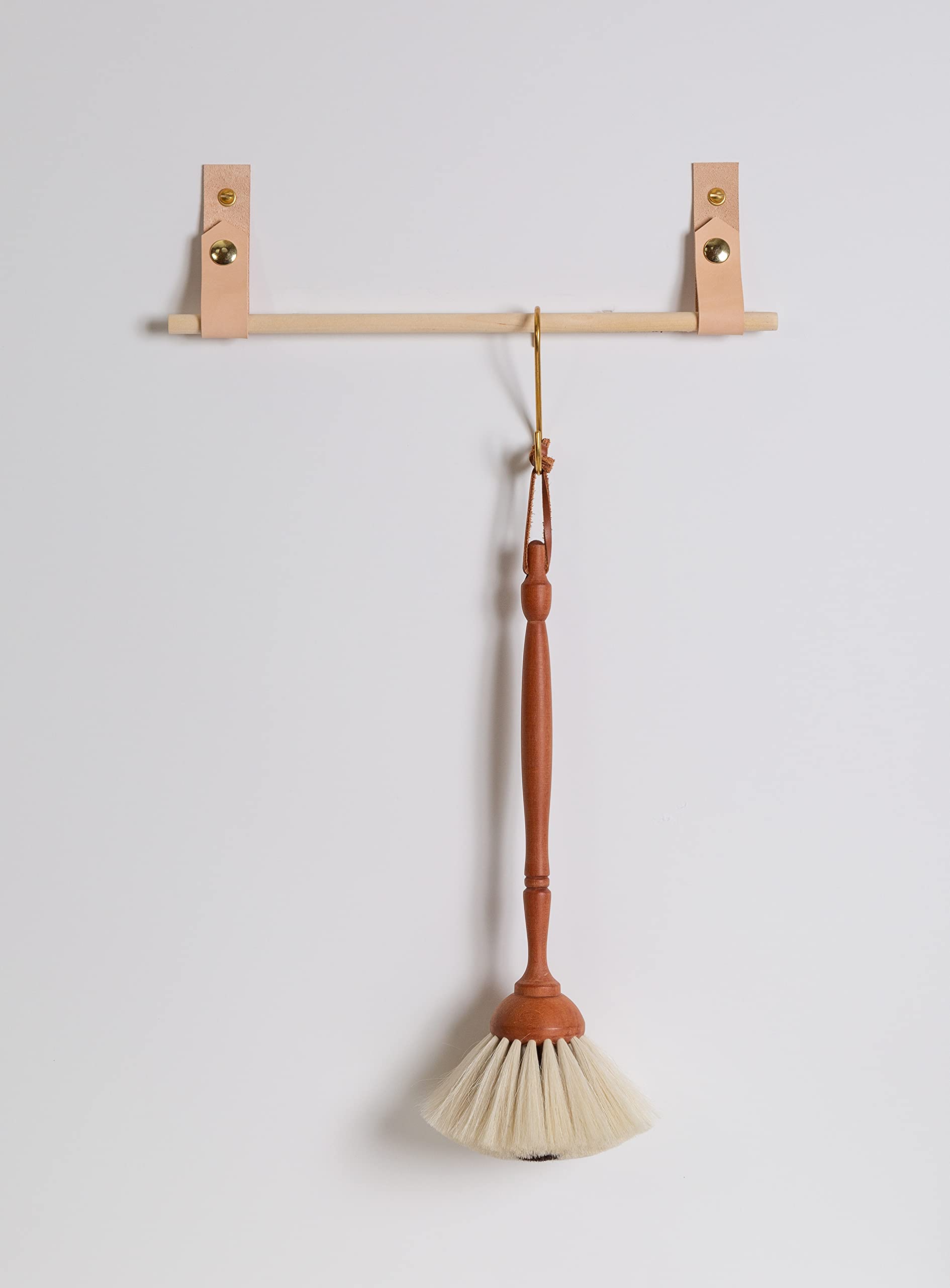 KEYAIIRA - Leather Wall Hanger with Snap Closure - Functional Entryway Organizer, Bathroom Towel Hook, Boho Decor & Jewelry Holder - Perfect for Hallway, Bedroom, Kitchen Storage & Home Organization