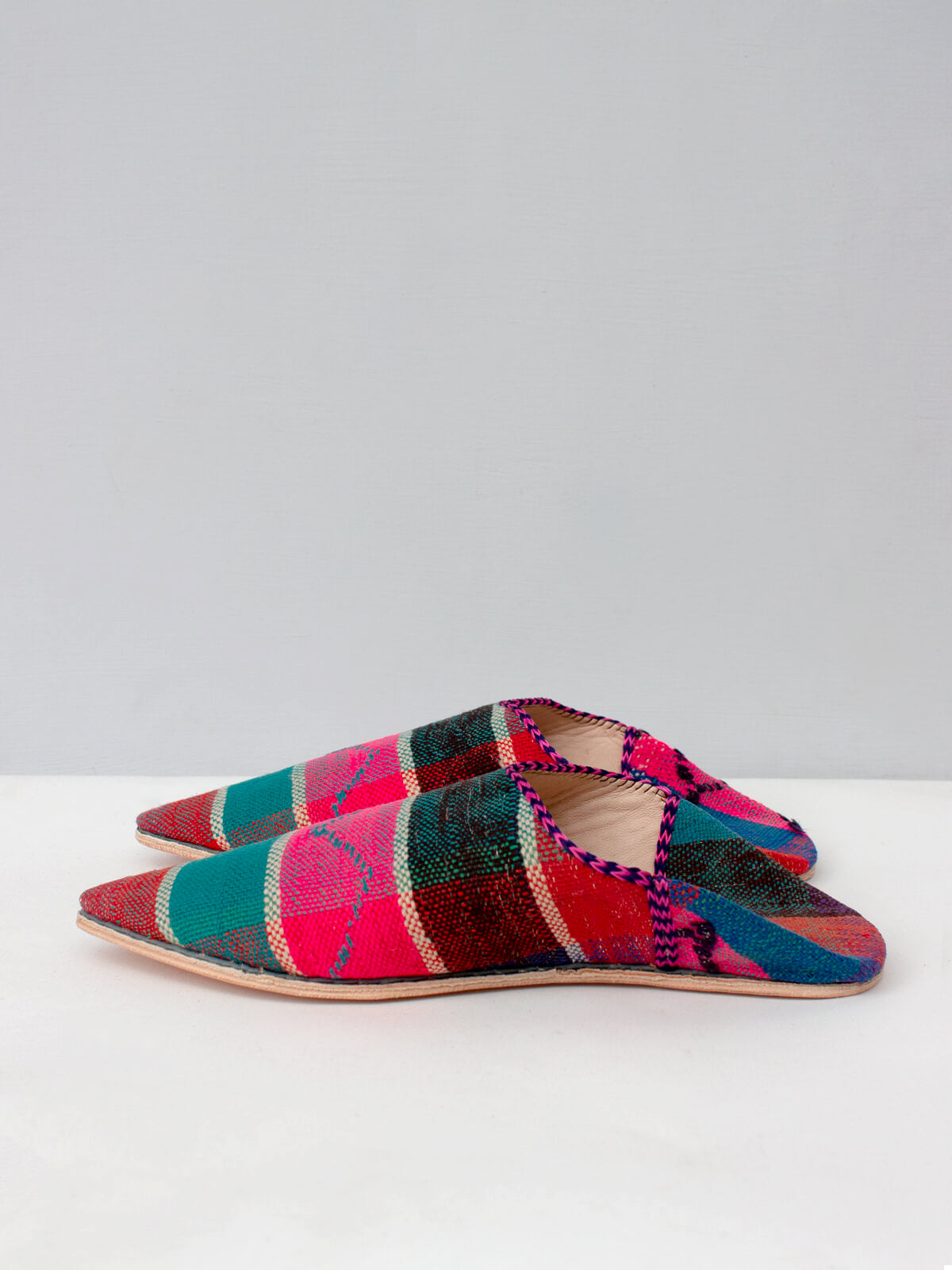 Authentic Moroccan Boujad Pointed Babouche Slippers - Handmade Leather Moroccan Shoes from Marrakech | Perfect for Home, Lounge & Cultural Events