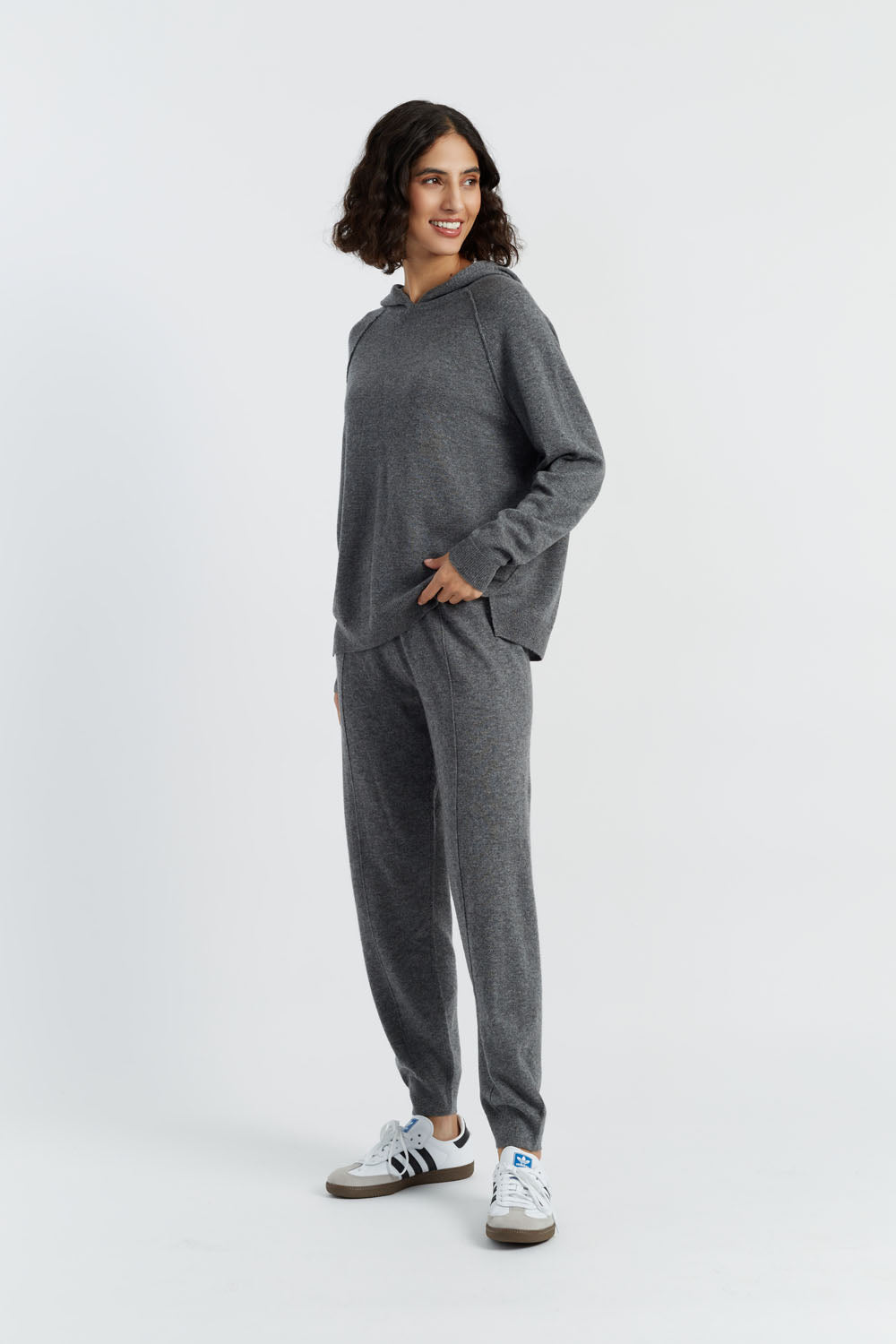 Premium Dark Grey Wool Cashmere Oversized Hoodie - Cozy Winter Pullover for Women & Men - Perfect for Casual Outfits, Lounge Wear & Cold Weather Fashion