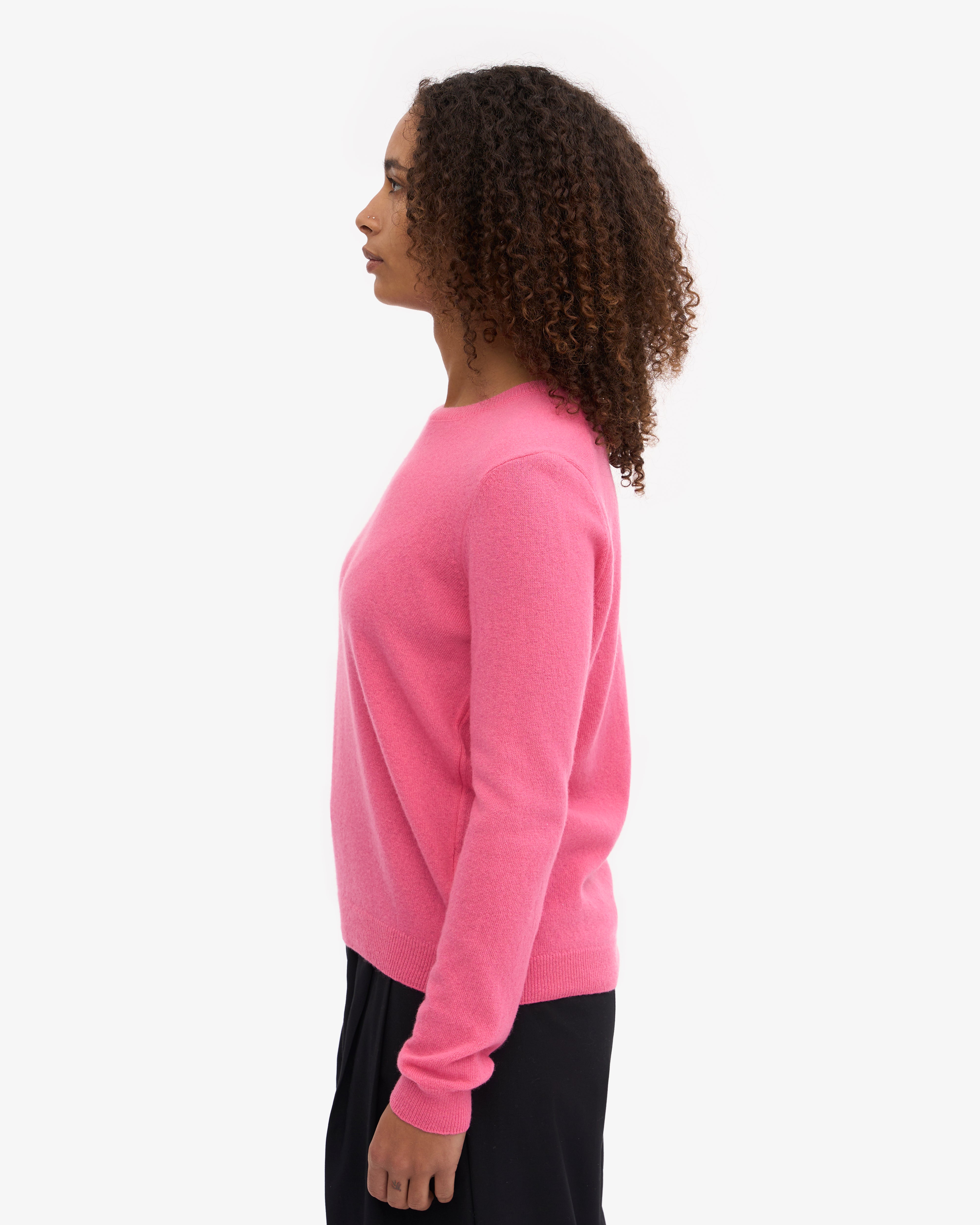 Women's Lightweight Merino Wool Crew Neck Sweater - Soft & Warm Bubblegum Pink Pullover for Casual Wear & Outdoor Activities
