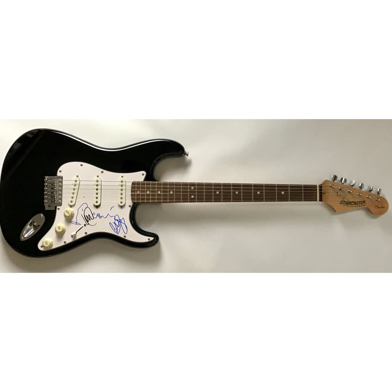 Coldplay Autographed Guitar with Full Band Signature & Epperson COA - Perfect for Music Fans, Collectors, and Concert Memorabilia Displays