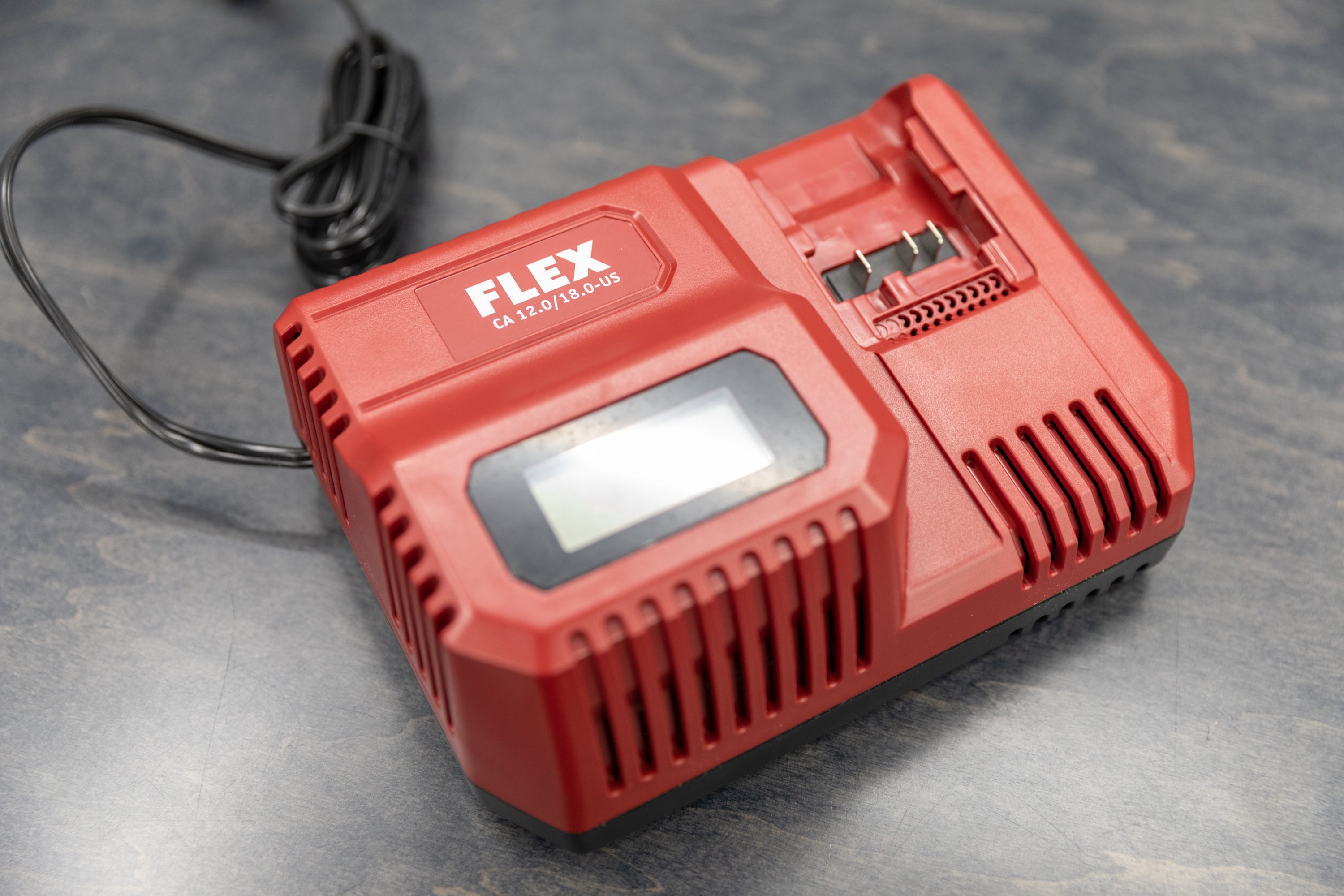 Flex 18.0V/12.0V Fast Battery Charger for Power Tools - Compatible with Drills, Saws & Outdoor Equipment - Perfect for DIY Projects & Professional Worksites