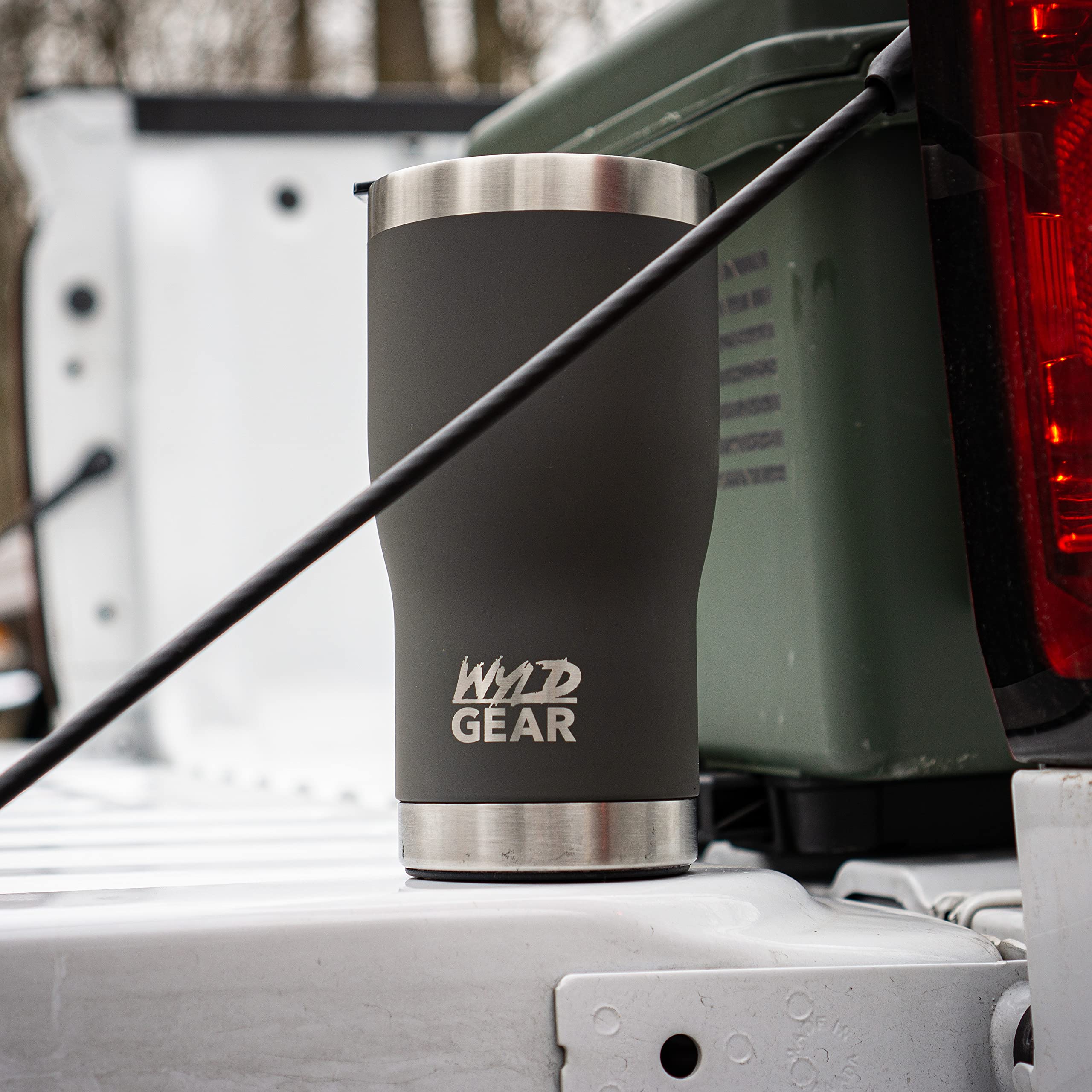 Wyld Insulated Tumbler - 30oz (887ml) Stainless Steel Vacuum Flask, Grey - Keeps Drinks Hot/Cold for Hours - Perfect for Coffee, Tea, Water & Outdoor Activities