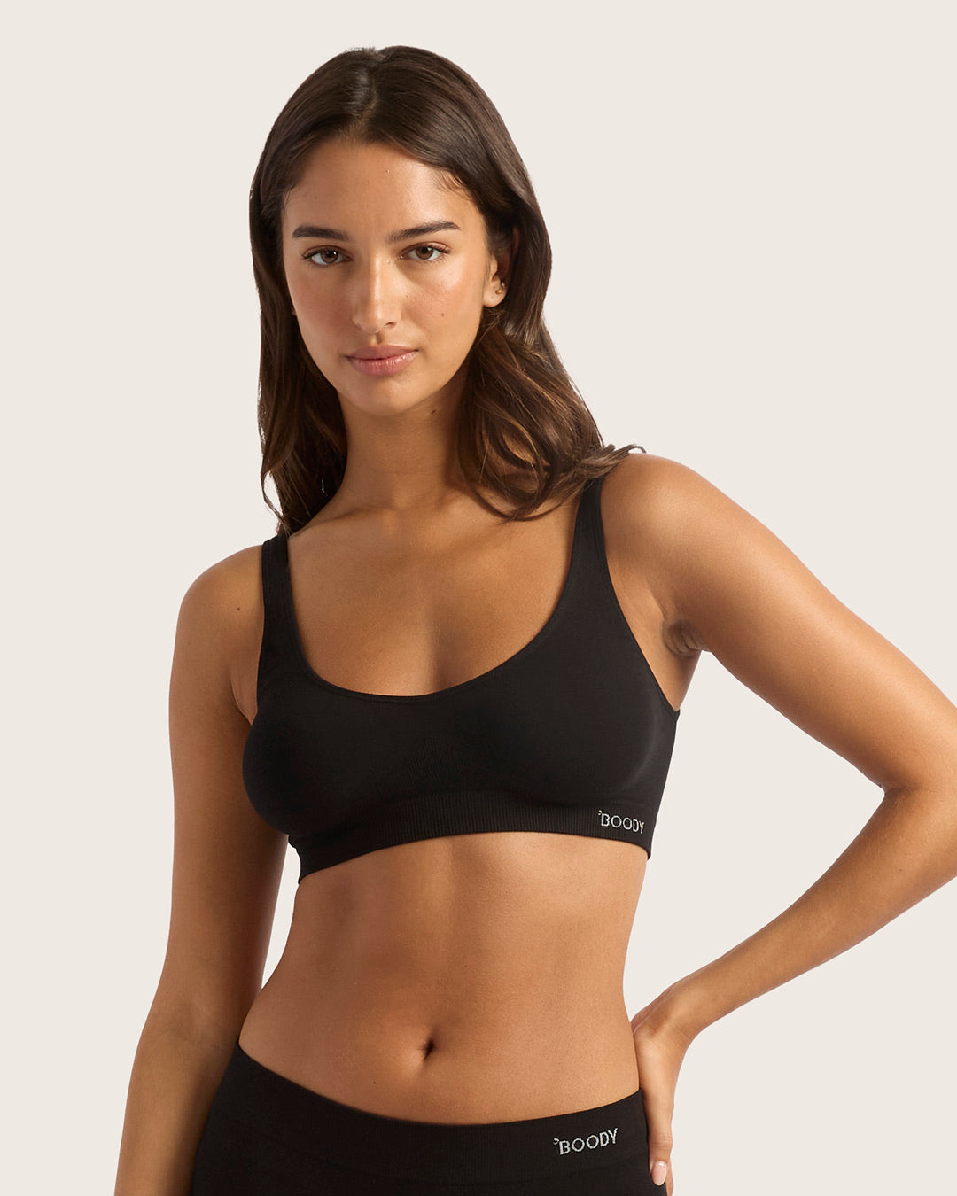 Seamless Crop Bra - Wireless Comfort Sports Bra for Women - Black - Perfect for Yoga, Running & Gym Workouts