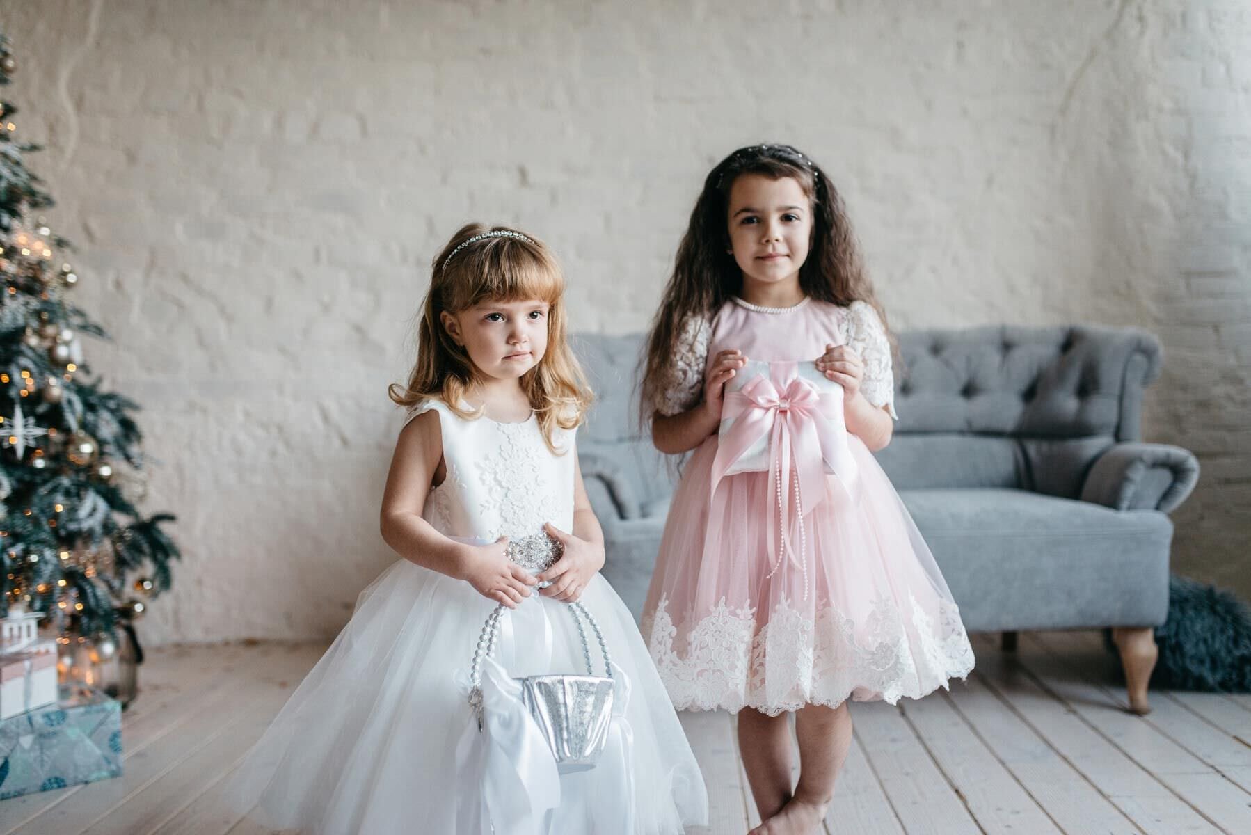 Elegant Gold & Mint Wedding Ring Bearer Pillow and Flower Girl Basket Set - Satin & Ribbon Decor - Perfect Match for Bridesmaid Dresses & Wedding Themes - Ideal for Church Ceremonies, Garden Weddings & Reception Decor
