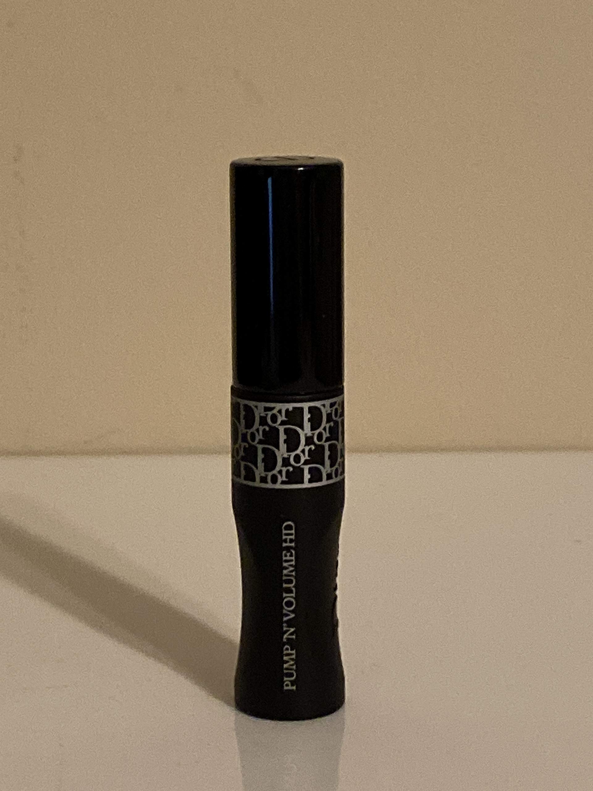 Dior Diorshow Pump 'N' Volume HD Mascara - Travel Size 0.14 oz for Lengthening & Volumizing Lashes | Perfect for On-the-Go Makeup & Travel Essentials