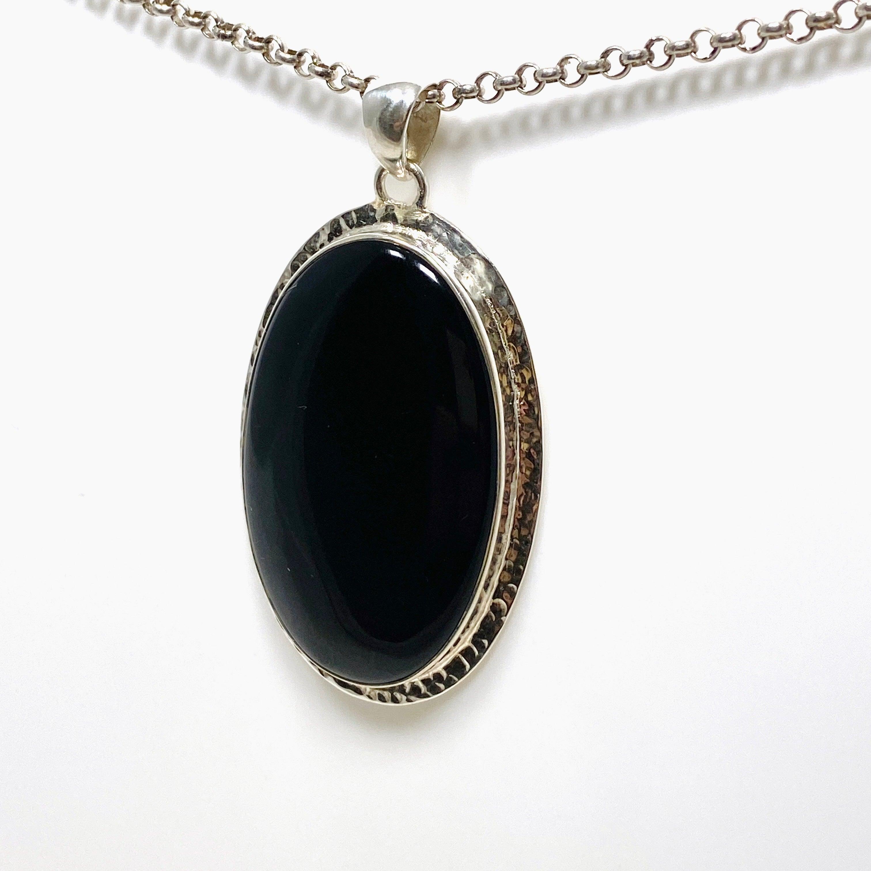 Black Onyx Oval Pendant Necklace KPGJ3977 - Elegant Gemstone Jewelry for Women, Perfect for Gifts, Parties & Special Occasions