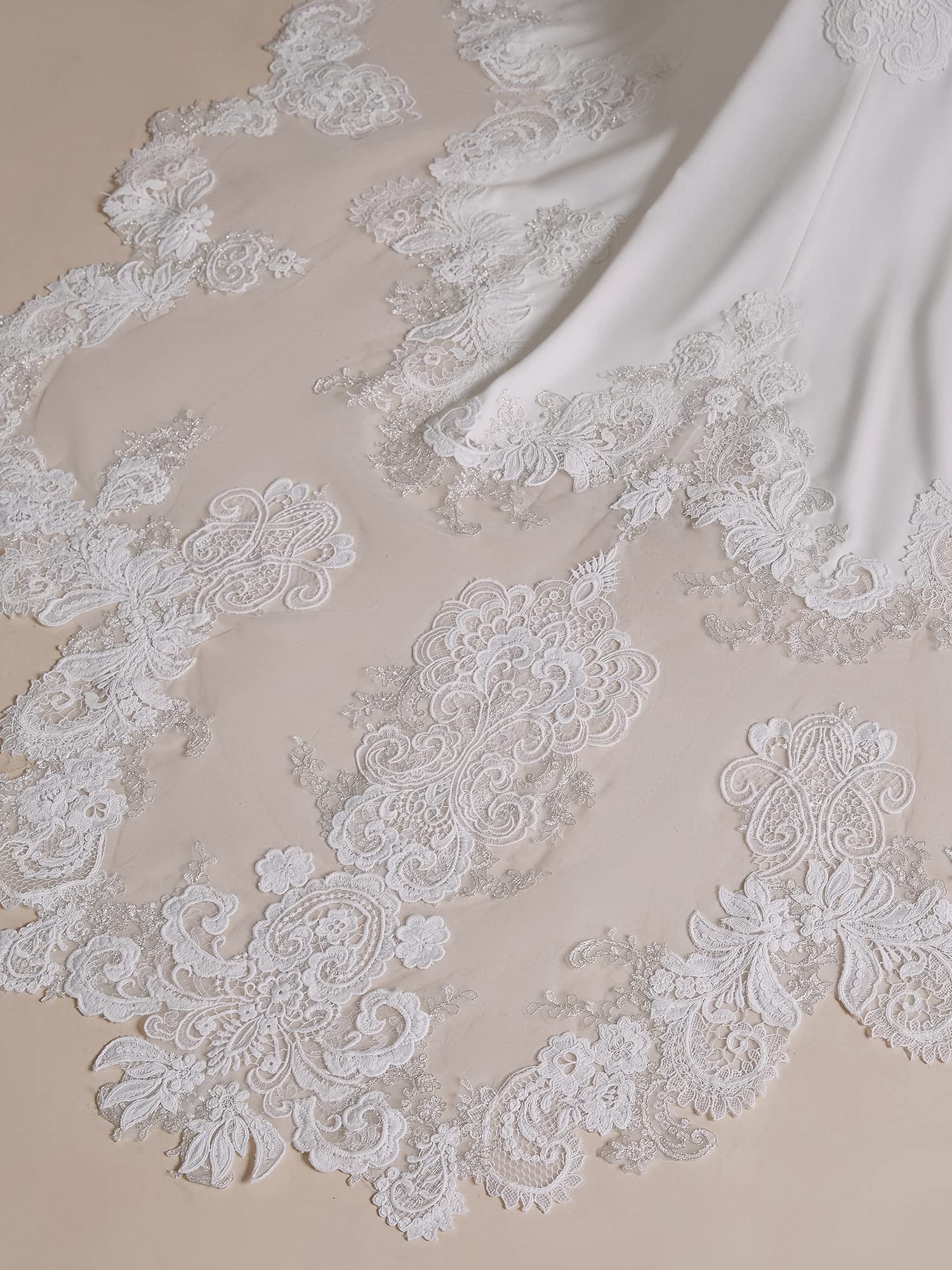 2022 Elegant Lace Appliques Chiffon Wedding Dress for Bride - Long Sleeves Beach Bridal Gown | Perfect for Beach Weddings, Outdoor Ceremonies & Romantic Photoshoots