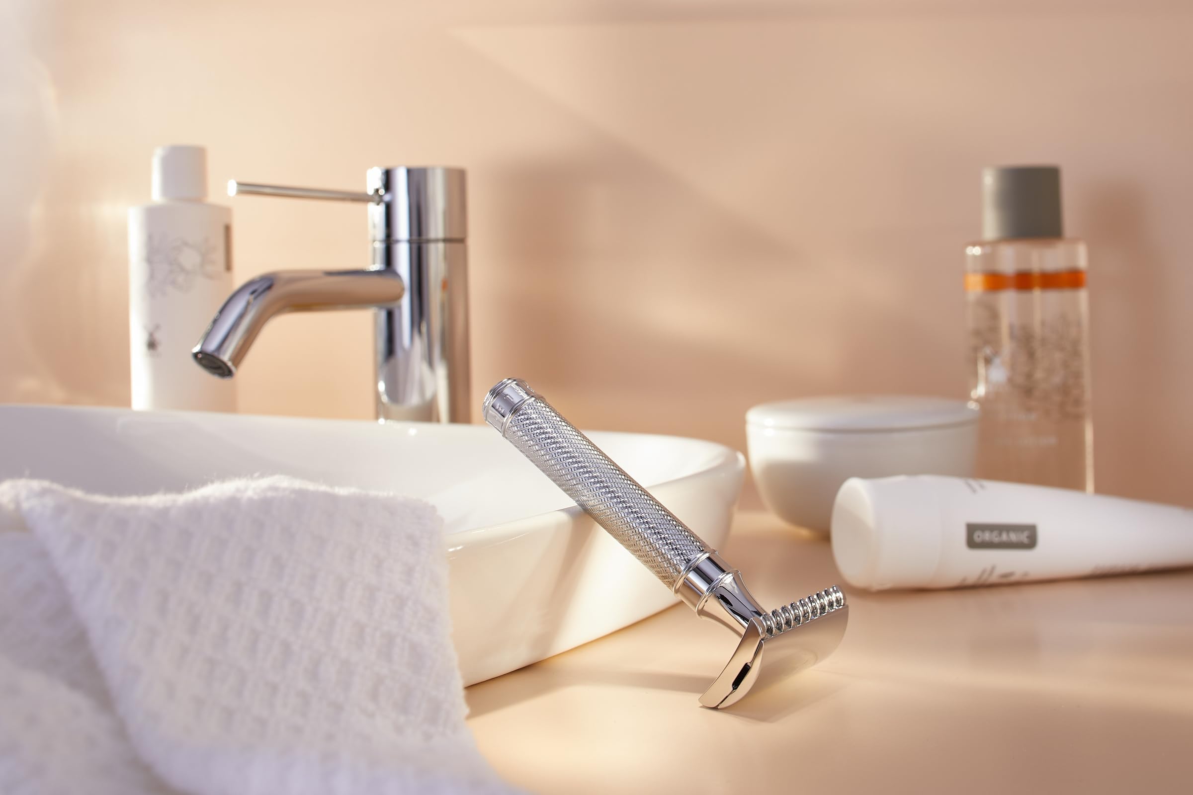 Premium MÜHLE Traditional Wet Shaving Kit - 8-Piece Set with Chrome-Plated Razor, Shaving Brush, Stand, Cream & After Shave | Luxury Grooming Gift for Men | Perfect for Home Spa & Professional Barber Use