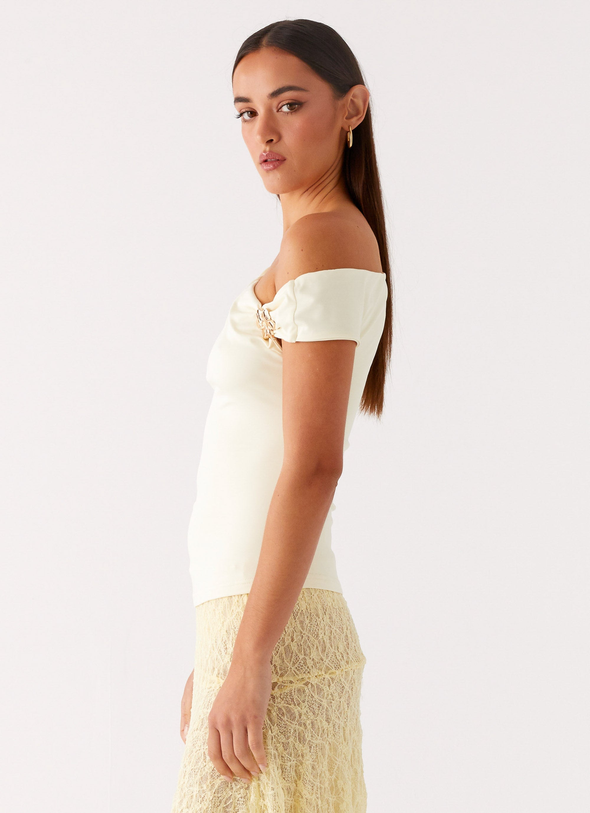 Stylish Yellow Catch Flights Top - Trendy Women's Airplane Outfit for Travel & Vacation