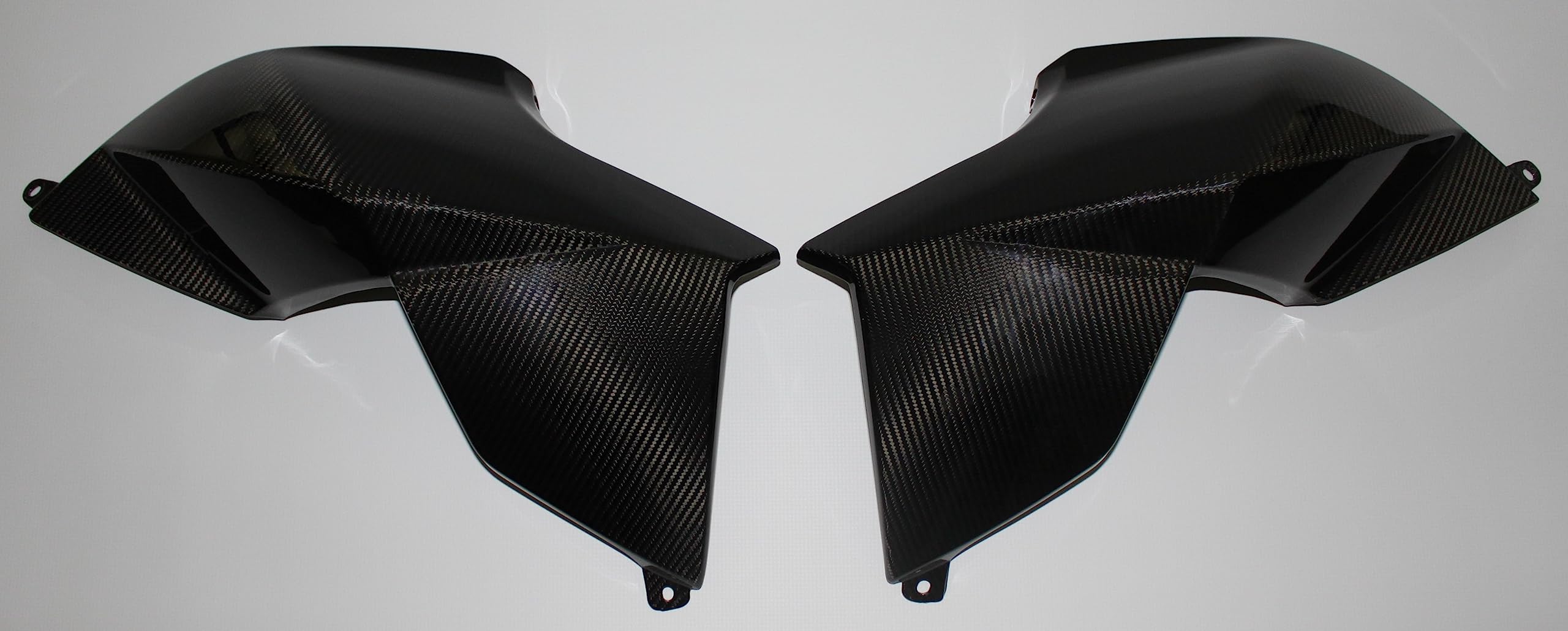 Premium Carbon Fiber Side Fairings for Aprilia Dorsoduro 1200 (2010-2016) - Lightweight Motorcycle Body Panels for Enhanced Style & Protection - Perfect for Racing, Street Riding & Custom Builds