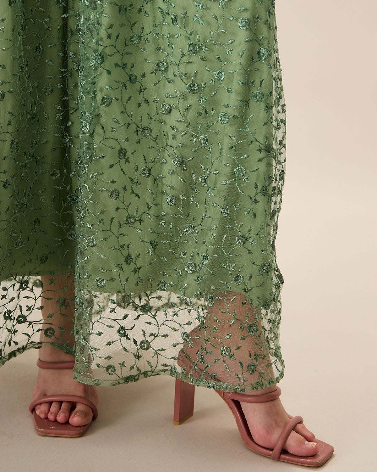 Elegant Women's Green Embroidery Mesh Slip Maxi Dress - Flowy Summer Evening Gown for Beach Wedding, Party & Vacation