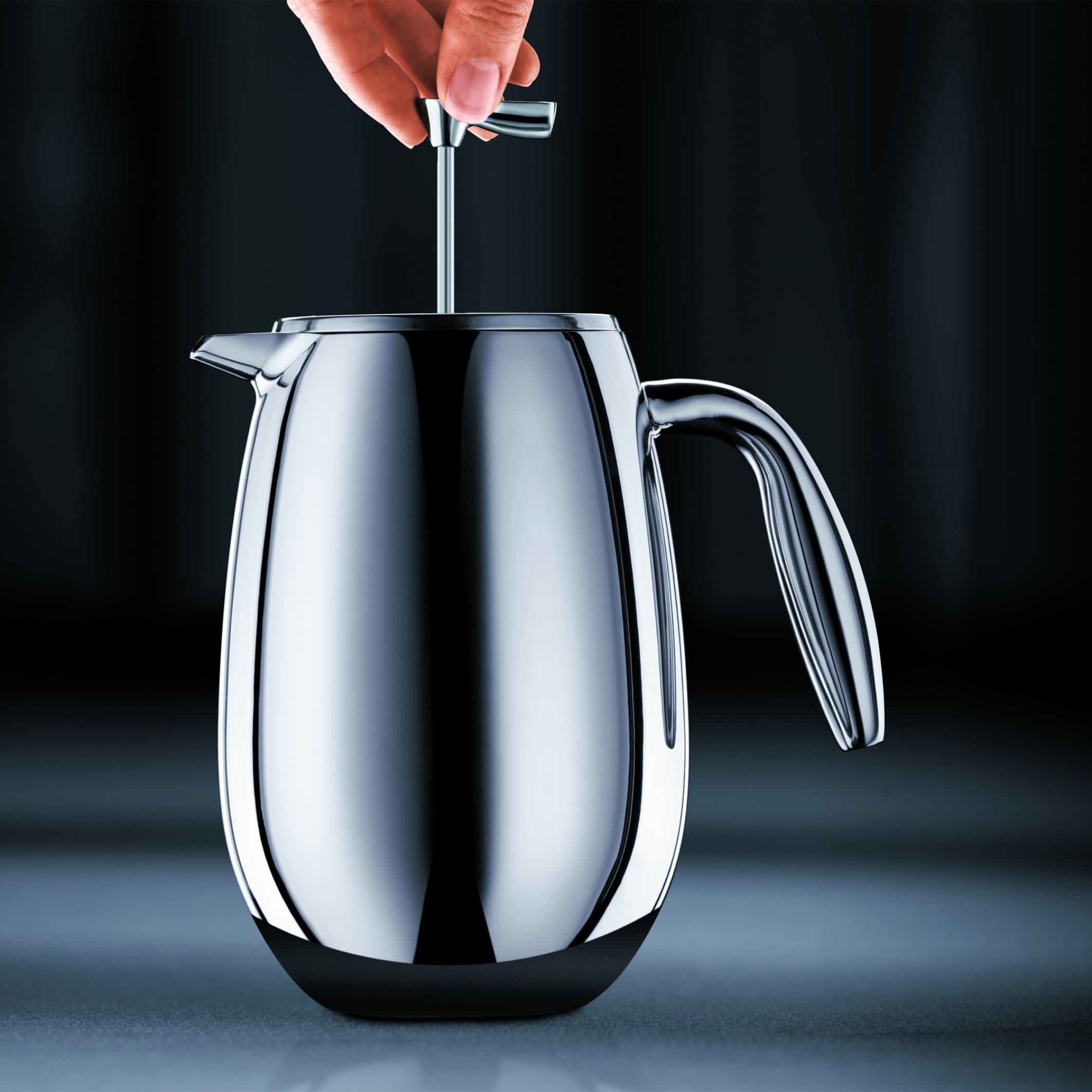 Bodum 17 oz Columbia Thermal French Press Coffee Maker - Double Wall Insulated Stainless Steel Coffee Press with Chrome Finish | Perfect for Home, Office & Camping Brewing Fresh Coffee