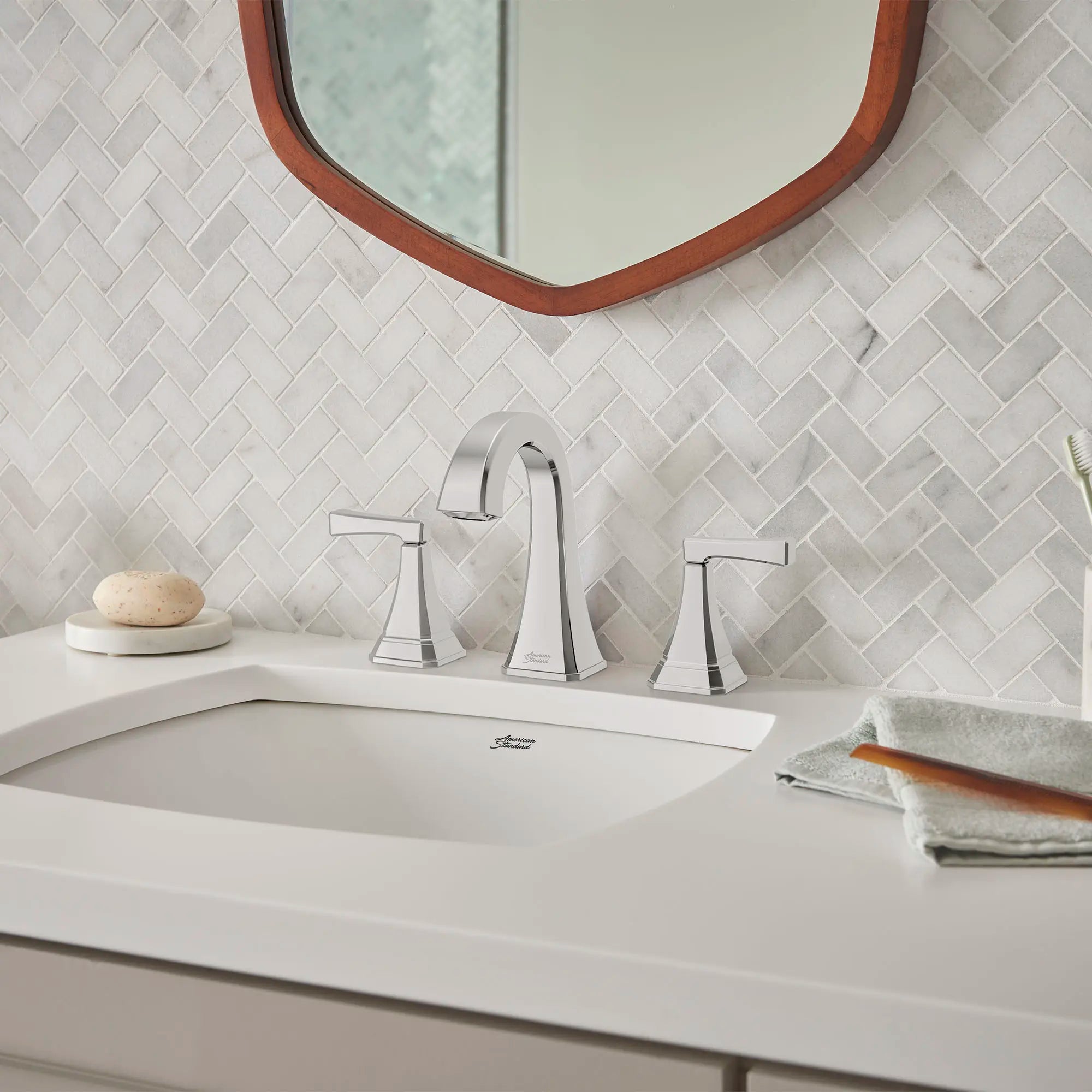 8 Inch Widespread 2 Handle Bathroom Faucet - 1.2 GPM/4.5 LPM Water Flow with Lever Handles - Perfect for Modern Bathroom Vanities & Powder Rooms