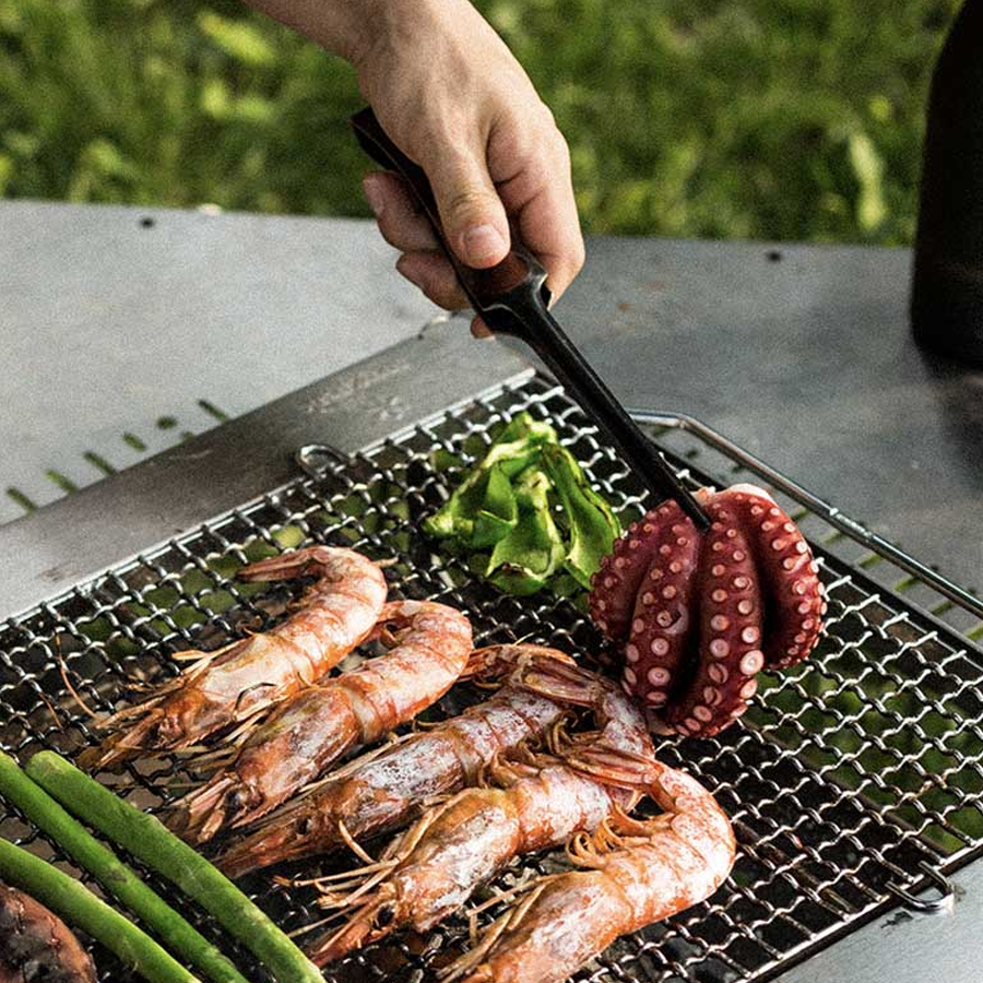 Stainless Steel BBQ Grill Tongs - 12 Inch Heat Resistant & Non-Slip Grip for Grilling, Flipping, Serving - Perfect for Backyard BBQ, Camping, and Outdoor Cooking