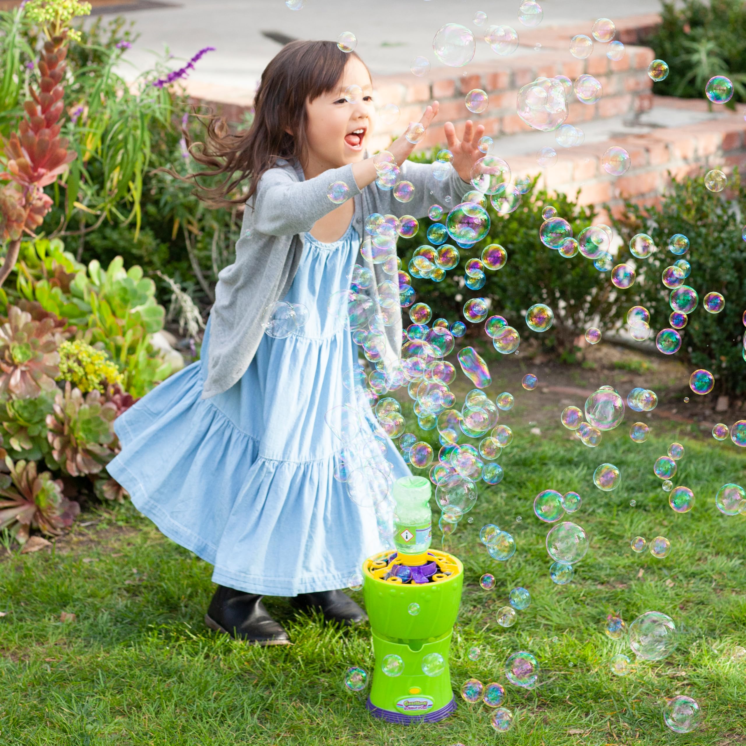 Gazillion Bubbles Bubble Rush Portable Bubble Machine - Instant Bubble Maker for Kids with 8oz Bubble Solution - Outdoor Play Toy for Ages 3+ - Perfect for Birthday Parties, Backyard Fun & Summer Activities