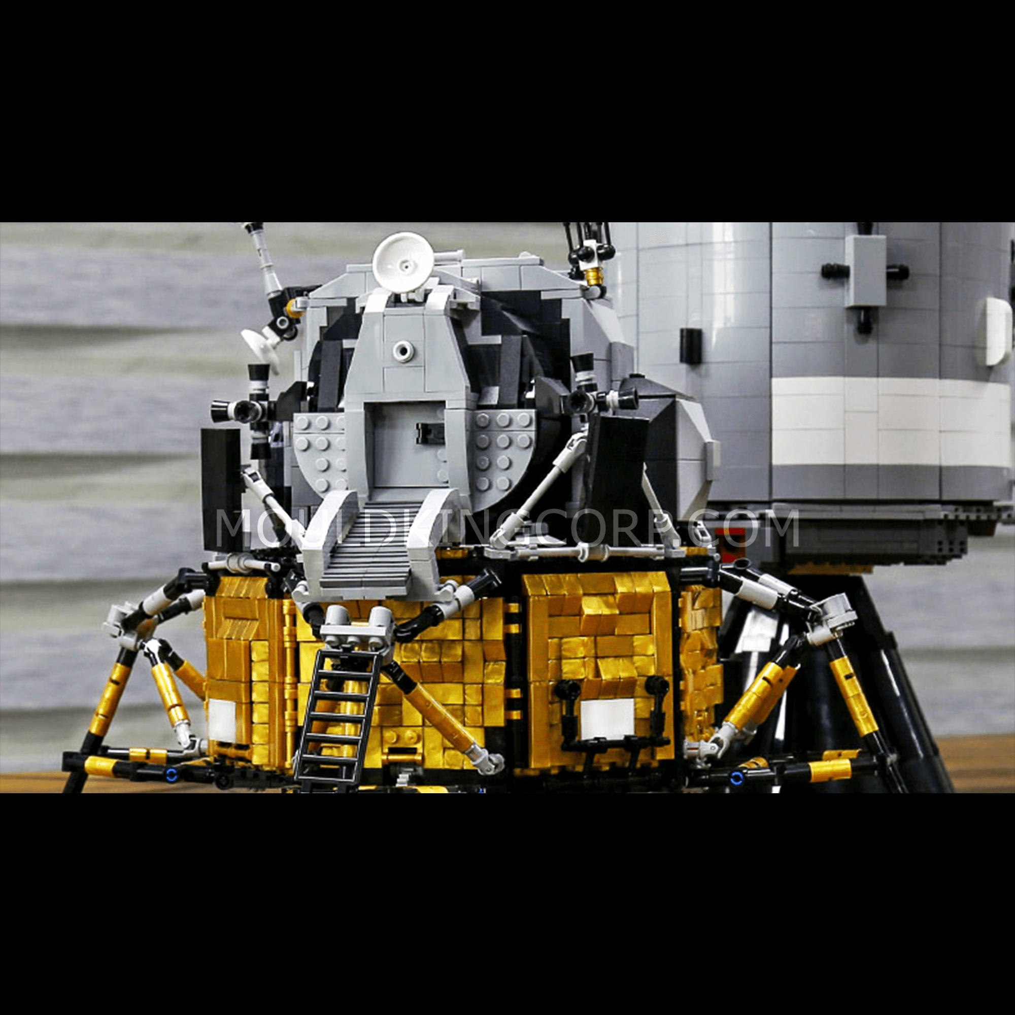 Mould King 21006 Apollo 11 Spacecraft Building Blocks Set - 7,106 Pieces STEM Educational Toy for Adults & Kids | Perfect for Space Enthusiasts, Birthday Gifts & Home Decoration