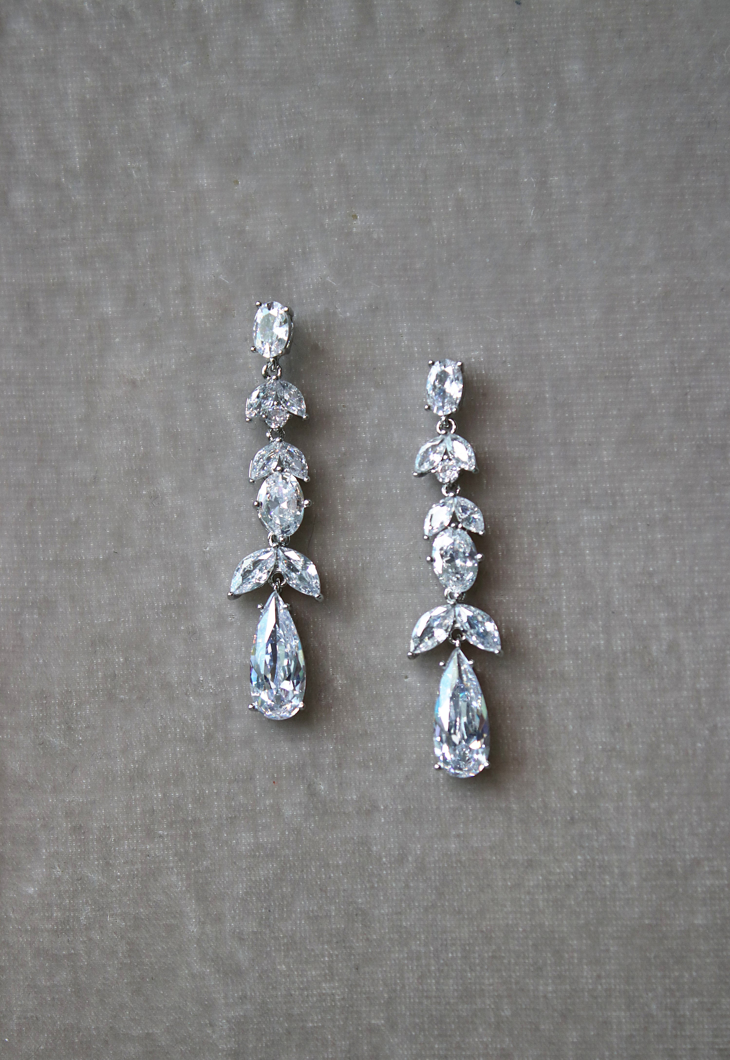 TANNER Simulated Diamond Long Drop Earrings for Women – Elegant Cubic Zirconia Dangle Earrings for Parties, Weddings & Special Occasions