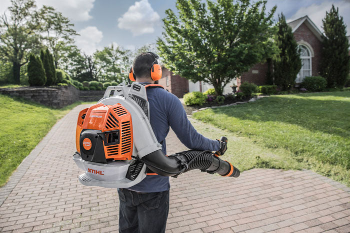 STIHL BR 800 C E Professional Backpack Leaf Blower - Powerful 79.9cc Gas Engine for Yard Cleanup, Lawn Care & Landscaping - Ideal for Homeowners & Commercial Use