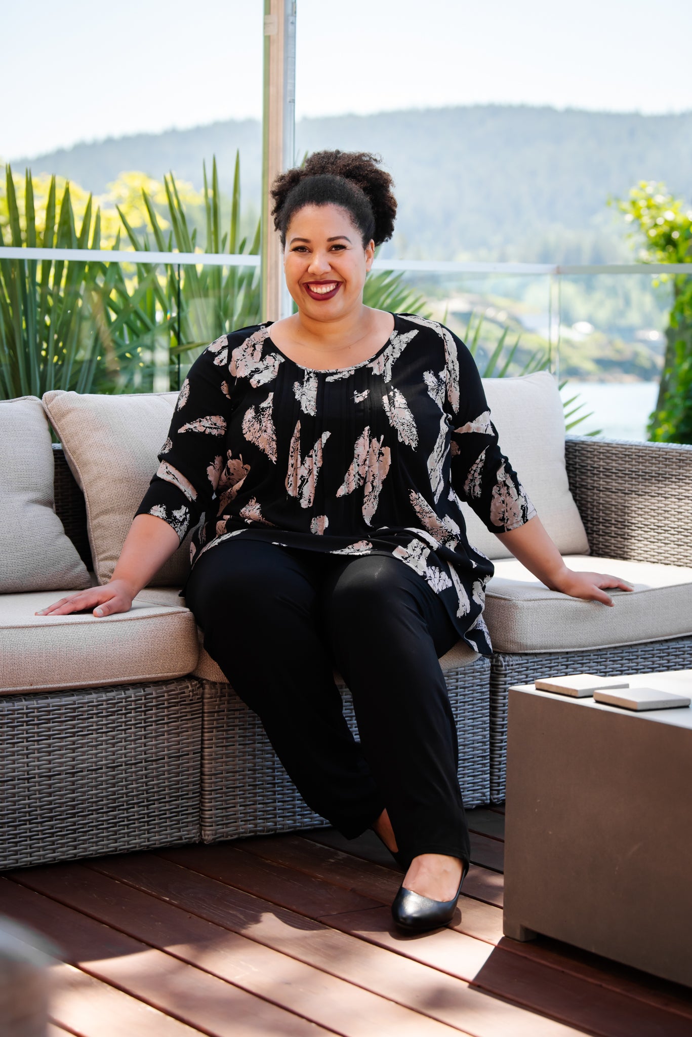 Harper Top with Leaf Shadow Print - Soft Linen Bamboo Fabric - Perfect for Summer Outfits & Casual Wear