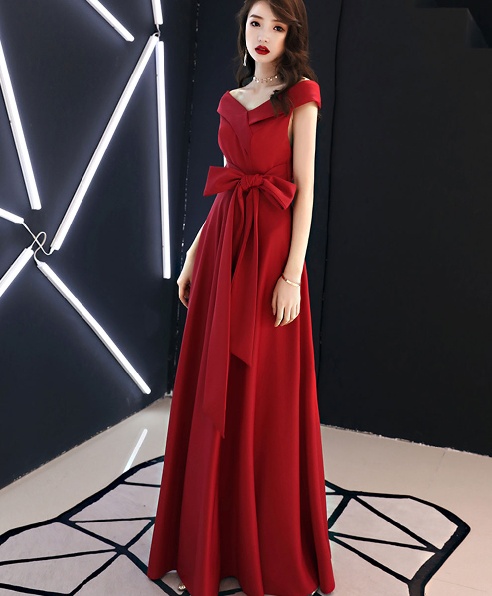 Elegant Red V-Neck Long Prom Dress for Women - Formal Evening Gown for Parties, Dances & Special Occasions | Perfect for Homecoming, Graduation & Wedding Events