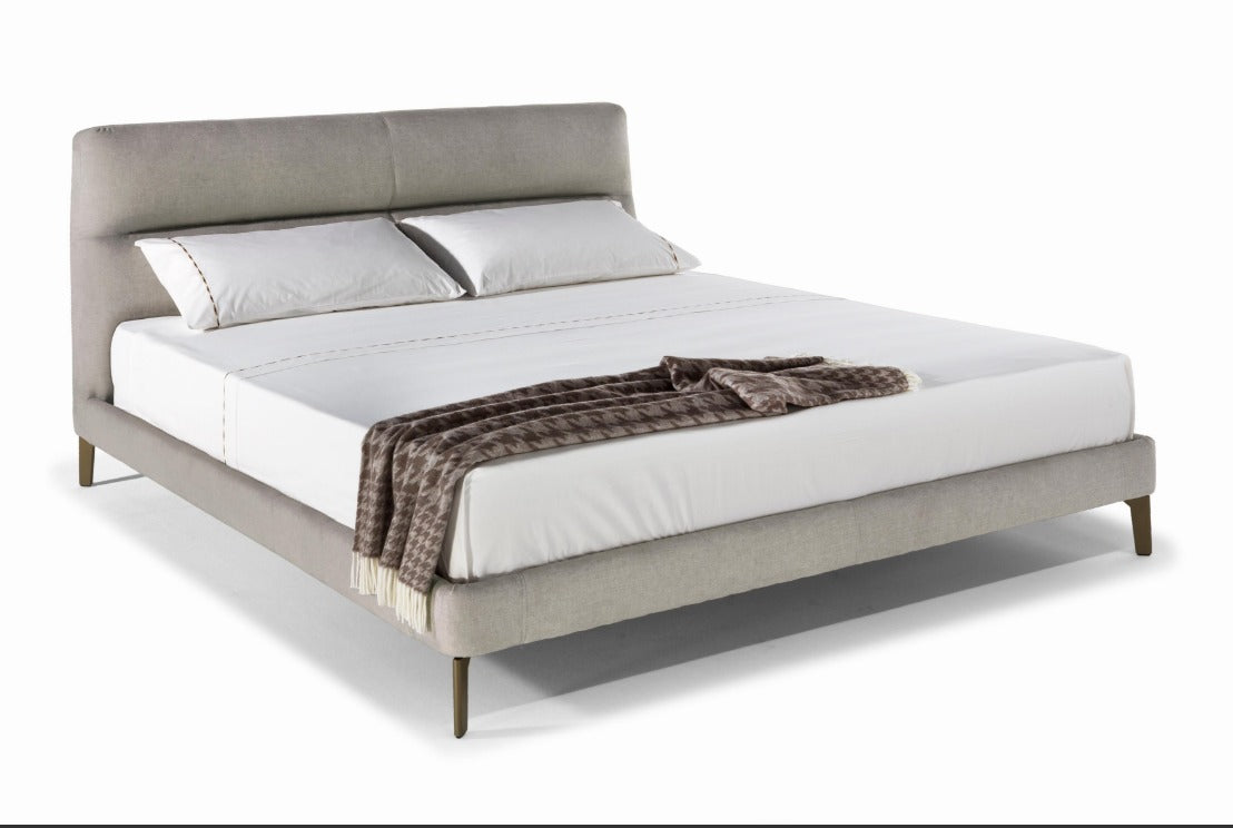 Natuzzi Editions Genuine Leather Platform Bed - LE05 Model King/Queen Size | Modern Luxury Bedroom Furniture for Master Suite & Guest Room