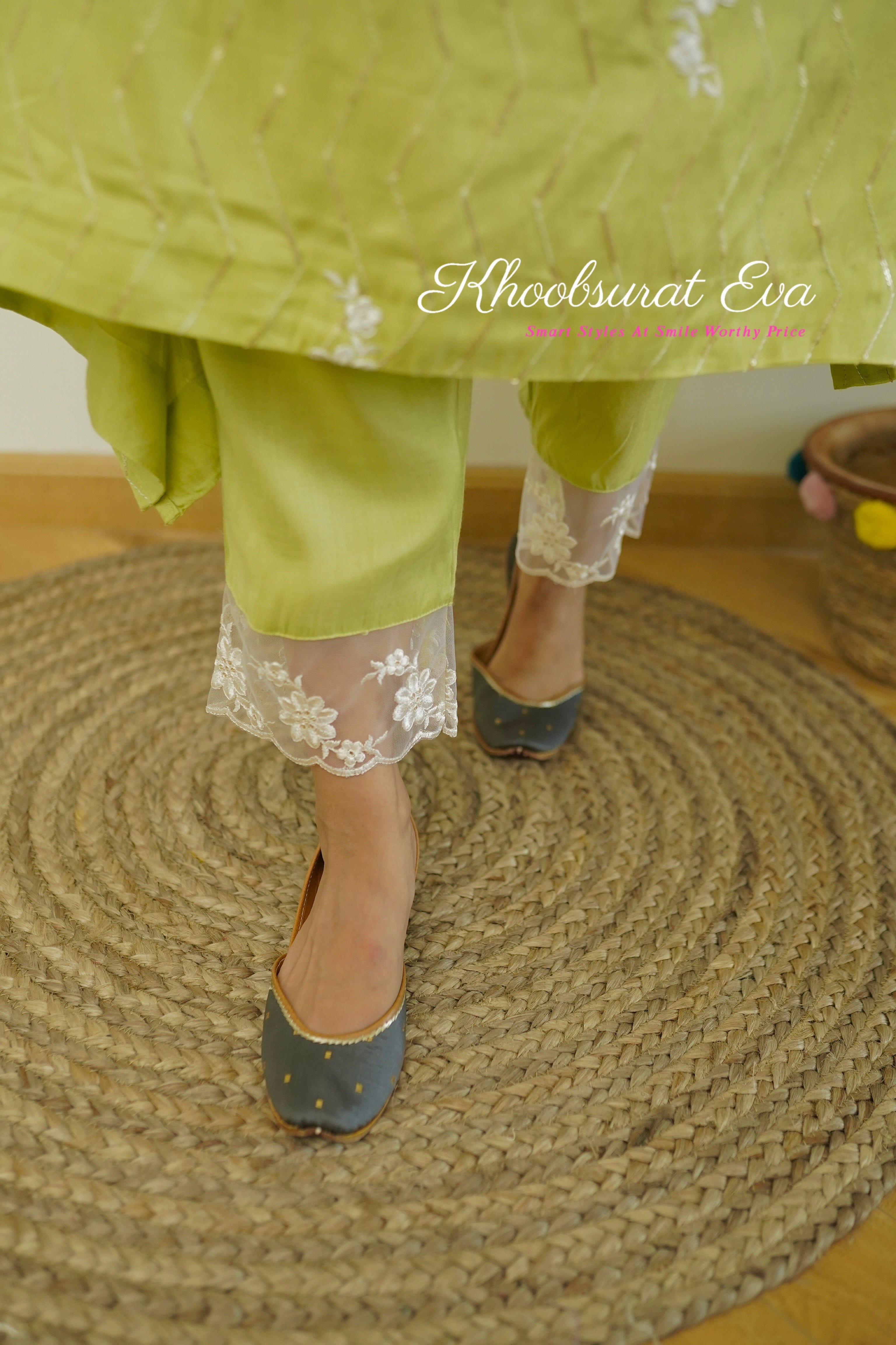 Elegant Green Silk Kaftan Set for Women - Boho Chic Festival Outfit & Beach Cover-Up - Perfect for Music Festivals, Vacations, and Summer Parties