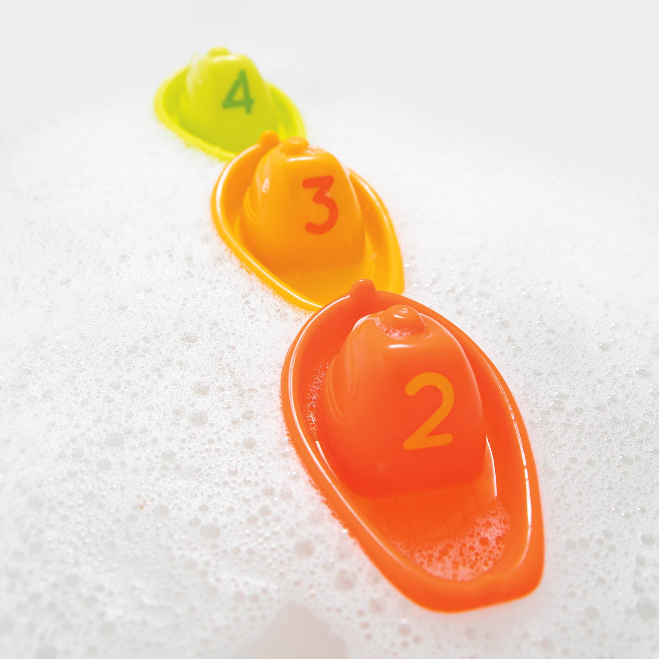 Battat 10-Piece Stackable Bath Boats Set - Numbered Floating Toy Boats for Bathtime, Pool & Beach - Educational Bath Toys for Babies 6+ Months - Perfect for Sensory Play & Early Learning