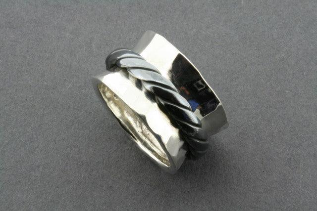 Oxidized Rope Spinner Ring for Men - Battered & Concave Design - Stress Relief & Fidget Toy - Perfect for Anxiety Relief, Meditation, and Focus