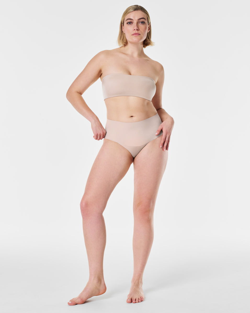SPANX Smooth™ Bandeau Bra - Seamless Comfort for Everyday Wear - Perfect for Workouts, Yoga & Layering Under Clothes