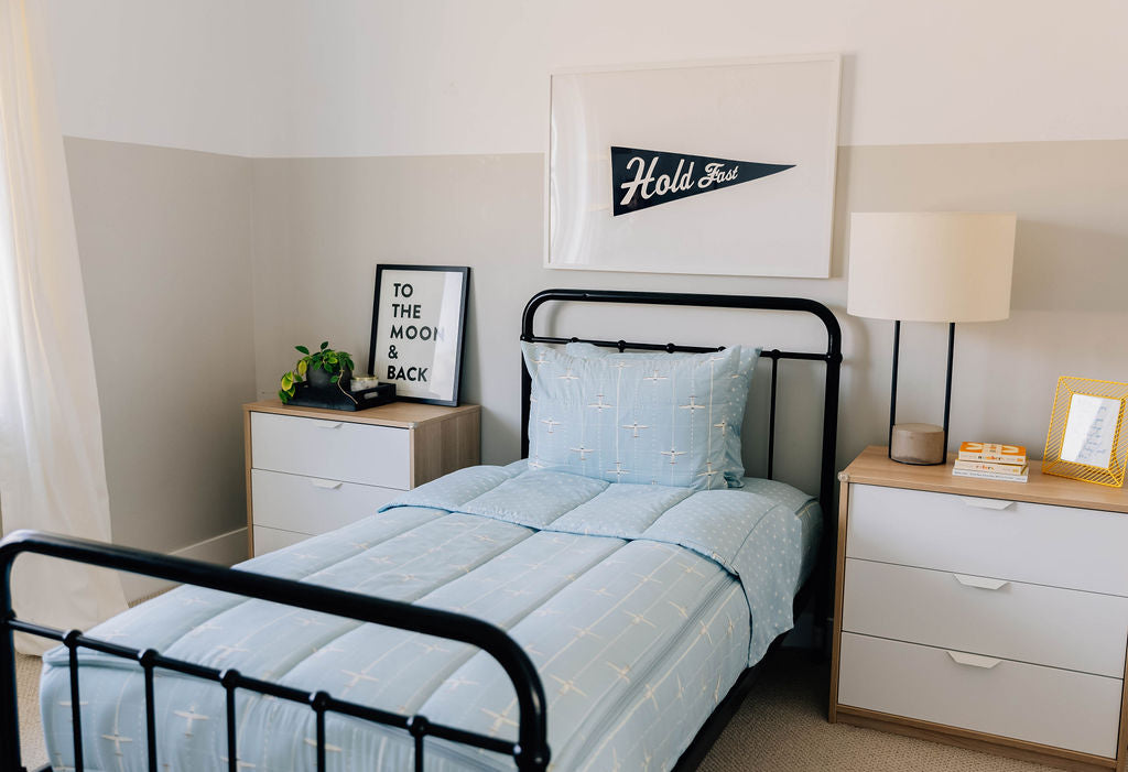 Take Flight Zipper Bedding Set - Soft & Breathable Comfort for Kids & Adults - Perfect for Bedrooms, Dorms, and Travel