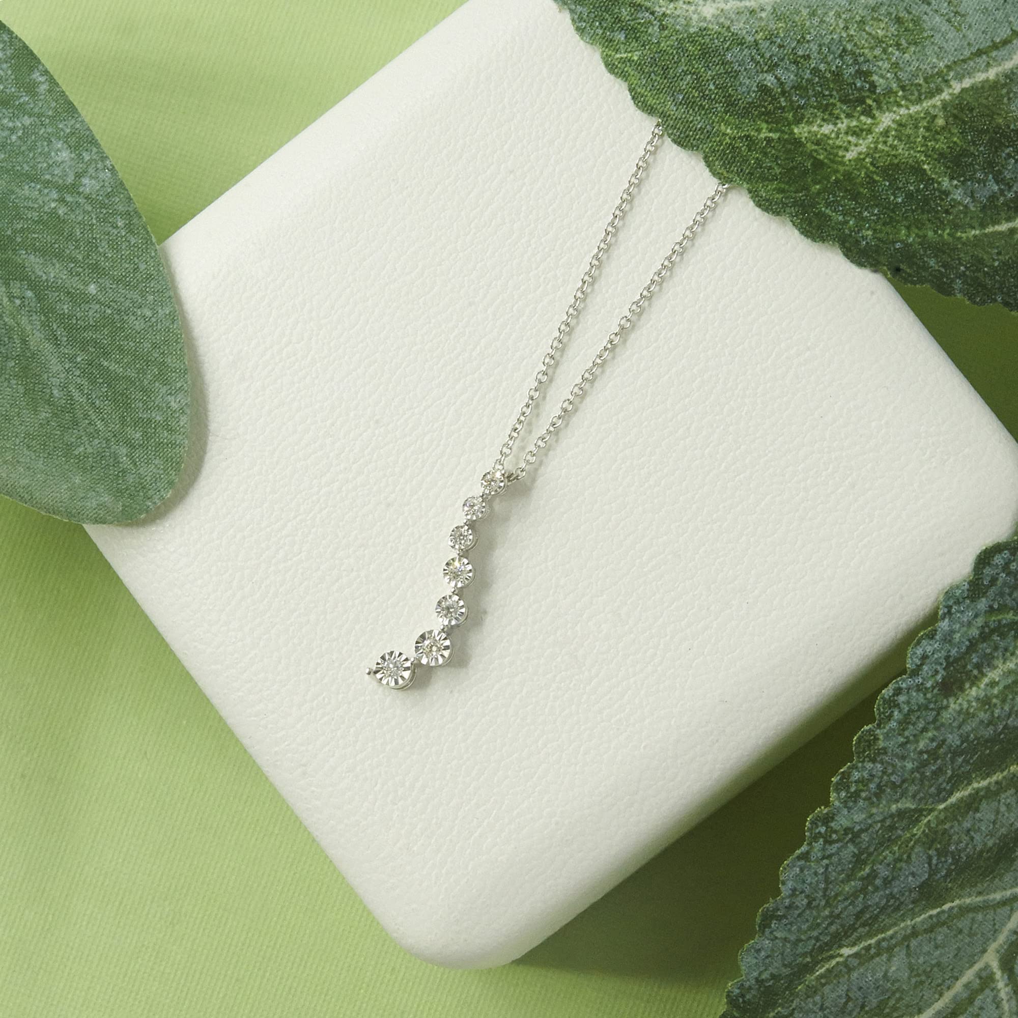 1/10 CT Sterling Silver Diamond Pendant Necklace for Women - 18