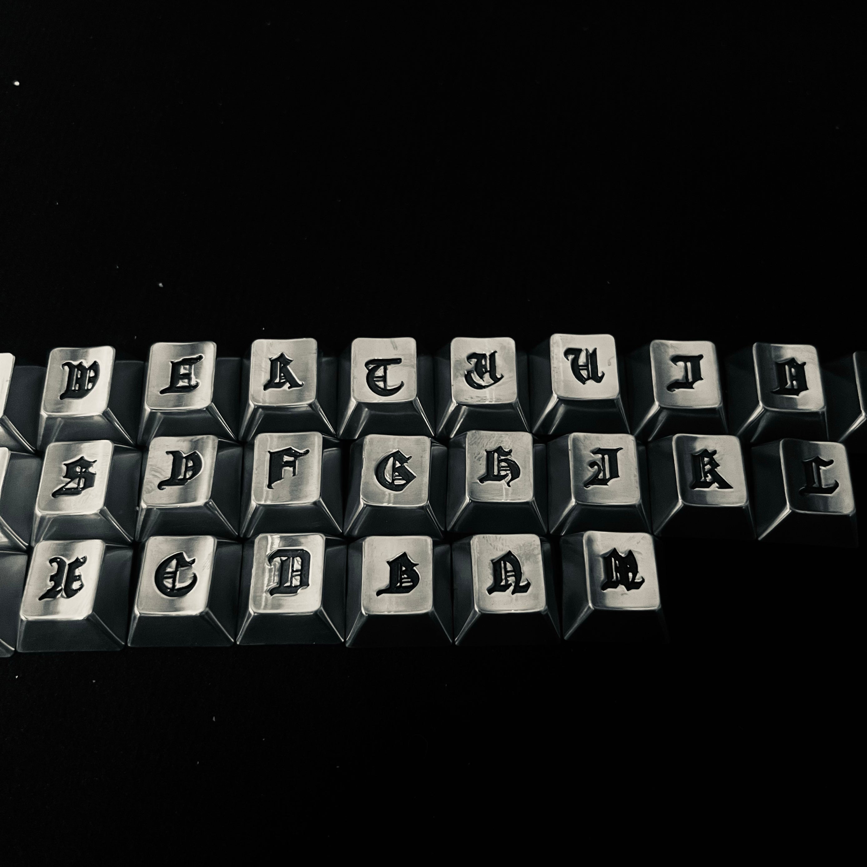 Gothic Style Metal Cherry Keycap - 26 Letters Personalized Mechanical Keyboard Keycap for Gaming & Typing Enthusiasts | Perfect for Custom Keyboards & Unique Typing Experience