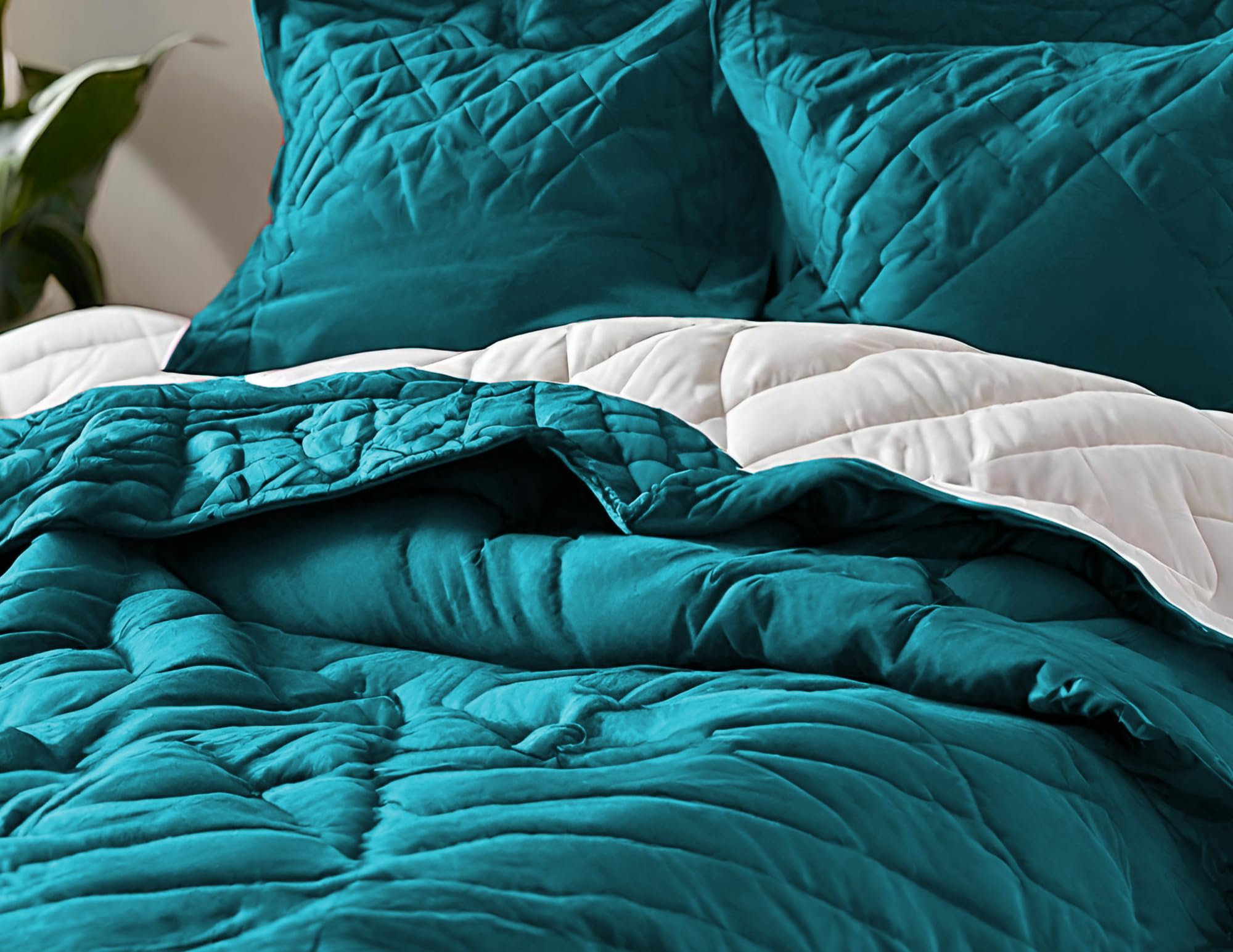 Embossed Lightweight Bed Comforter Set | 3-Piece All Season Reversible Down Alternative Comforter with Pillowcases | Soft Hypoallergenic Bedding Set in Aqua Blue | Perfect for Guest Rooms, Dormitories & Cozy Bedroom Decor