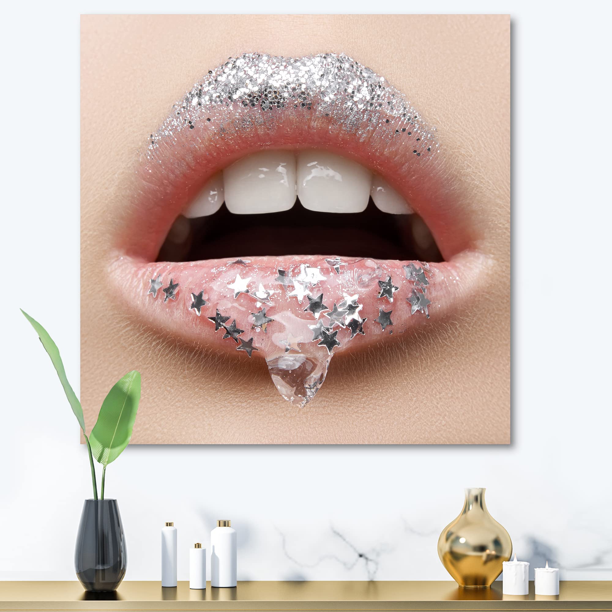 DesignQ Modern Canvas Wall Art - Female Lips with Gel & Stars - Perfect for Living Room, Bedroom & Office Decor