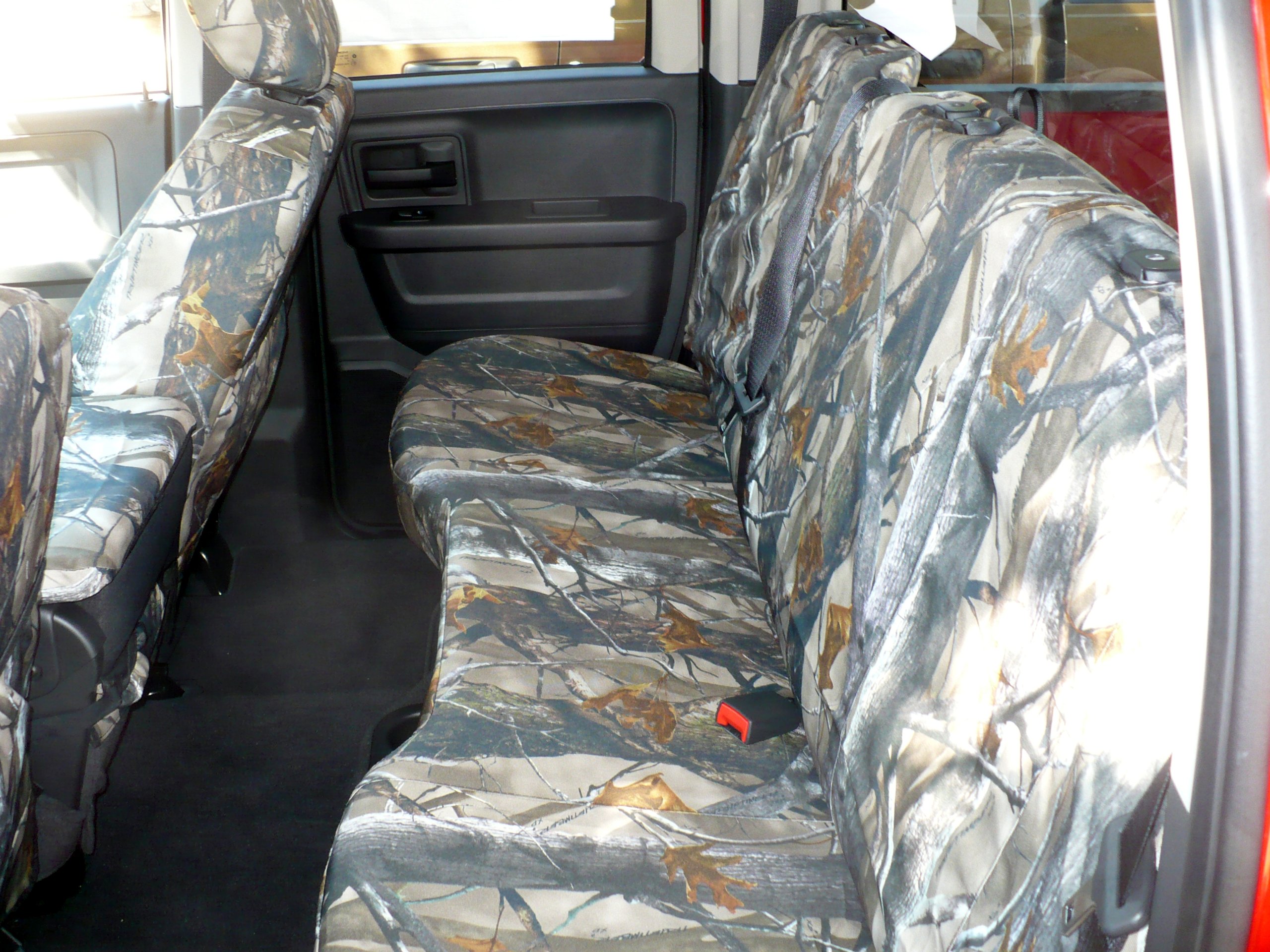 **Durable Camo Seat Covers for 2009-2010 Dodge Ram 1500 & 2010 2500-3500 – Front & Rear Set – Waterproof & Heavy-Duty – Perfect for Off-Roading, Hunting & Outdoor Adventures**