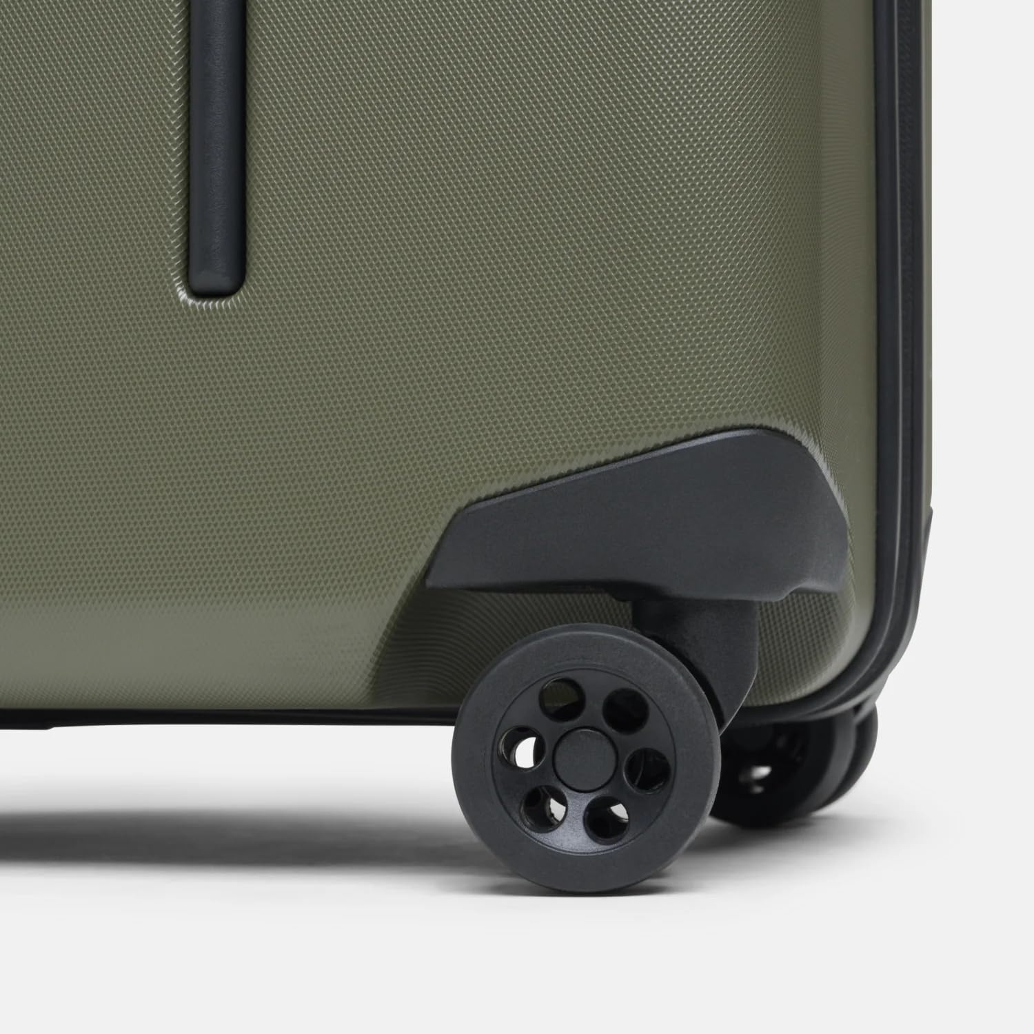 The Ridge Check-In Luggage - Durable German Makrolon Polycarbonate Hardshell Suitcase - TSA-Approved Lock & 360° Spinner Wheels - Matte Olive - Perfect for Business Travel & Vacation Trips