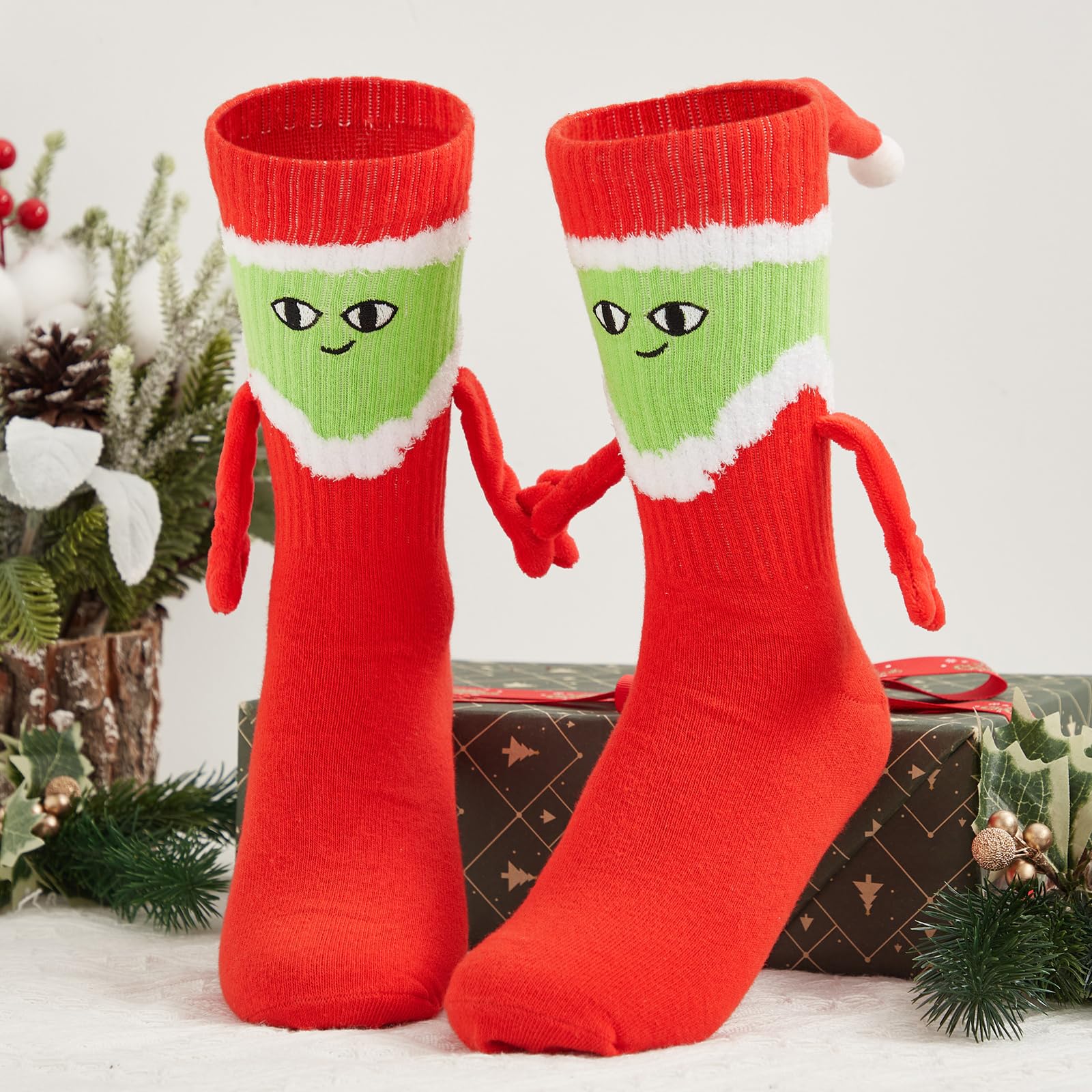 Awoscut Holiday Stockings - Cute Matching Christmas Socks for Couples, Family & Kids | Novelty Hand-in-Hand Design | Perfect Festive Gift for Adults & Children | Great for Christmas Parties, Family Gatherings & Holiday Photos