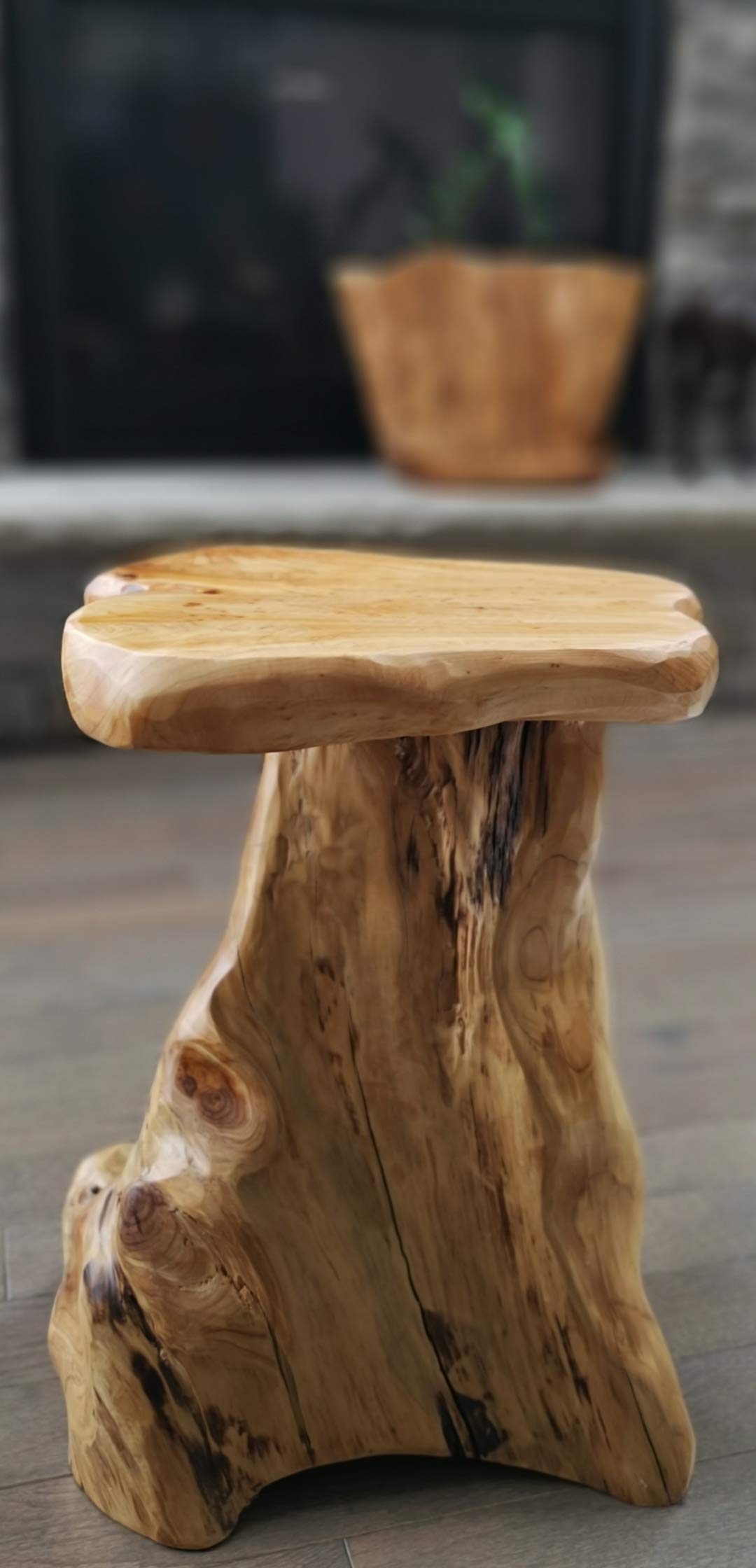 Premium Cedar Wood Plant Stand for Indoor & Outdoor Potted Plants - 20.5 Inch Tall Garden Pot Holder for Flowers, Vases & Fishbowls - Perfect for Patio, Balcony & Home Decor